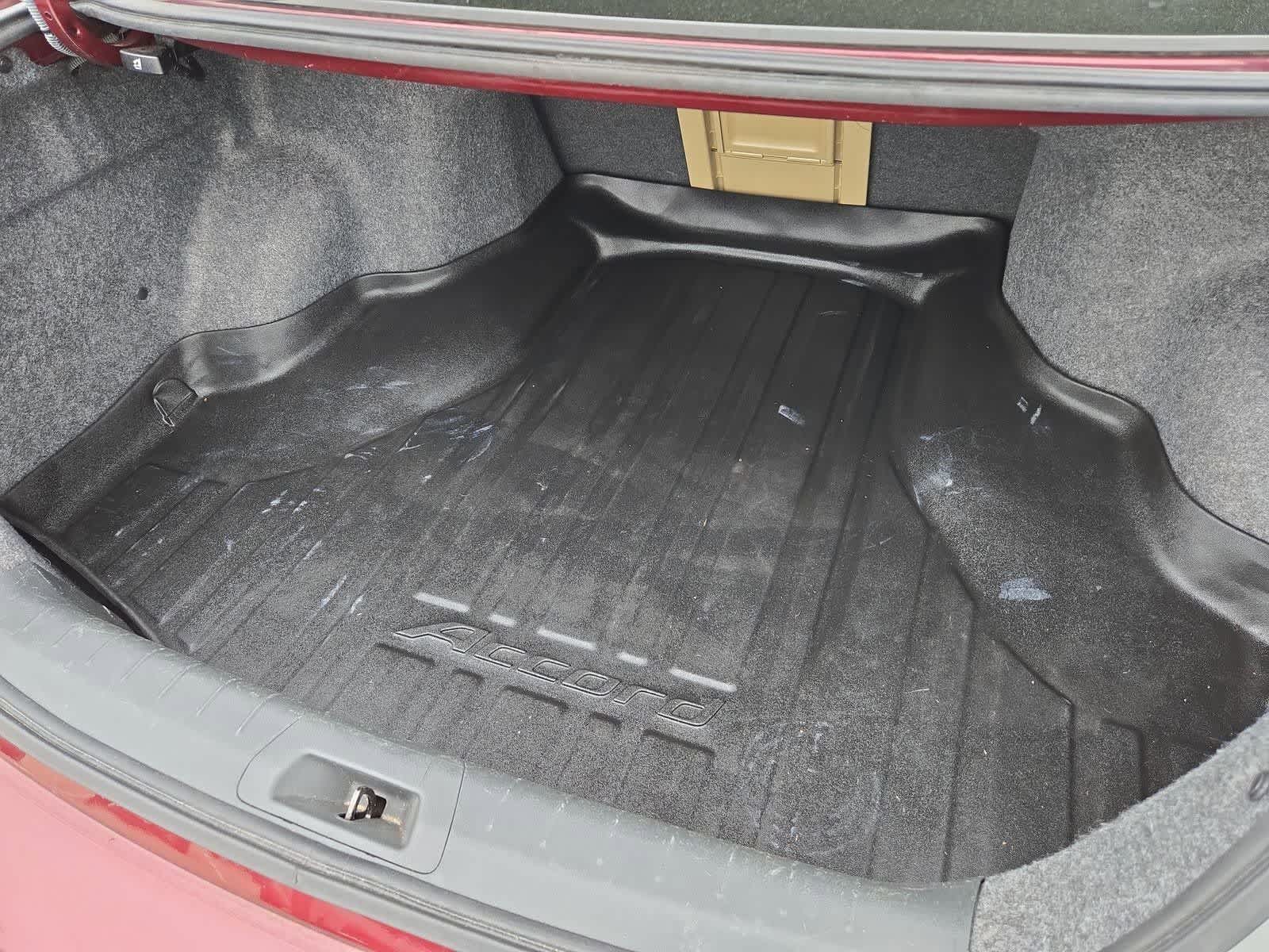 Thumbnail: 2012 Honda Accord - 31