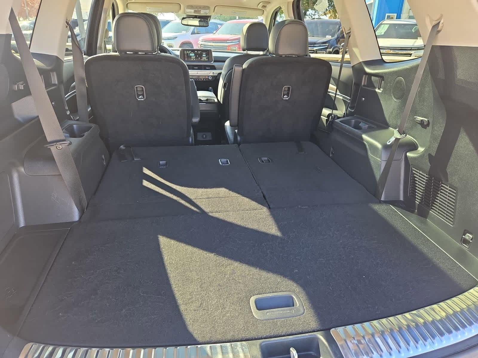 Thumbnail: 2021 Kia Telluride - 35