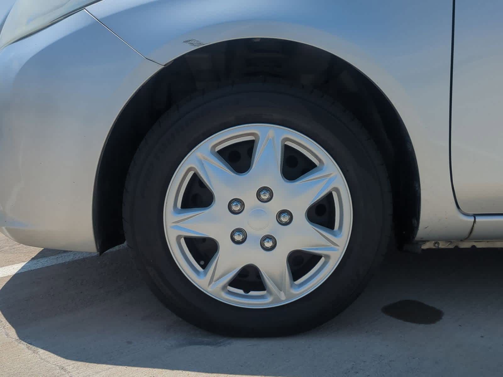 Thumbnail: 2012 Nissan Versa - 12