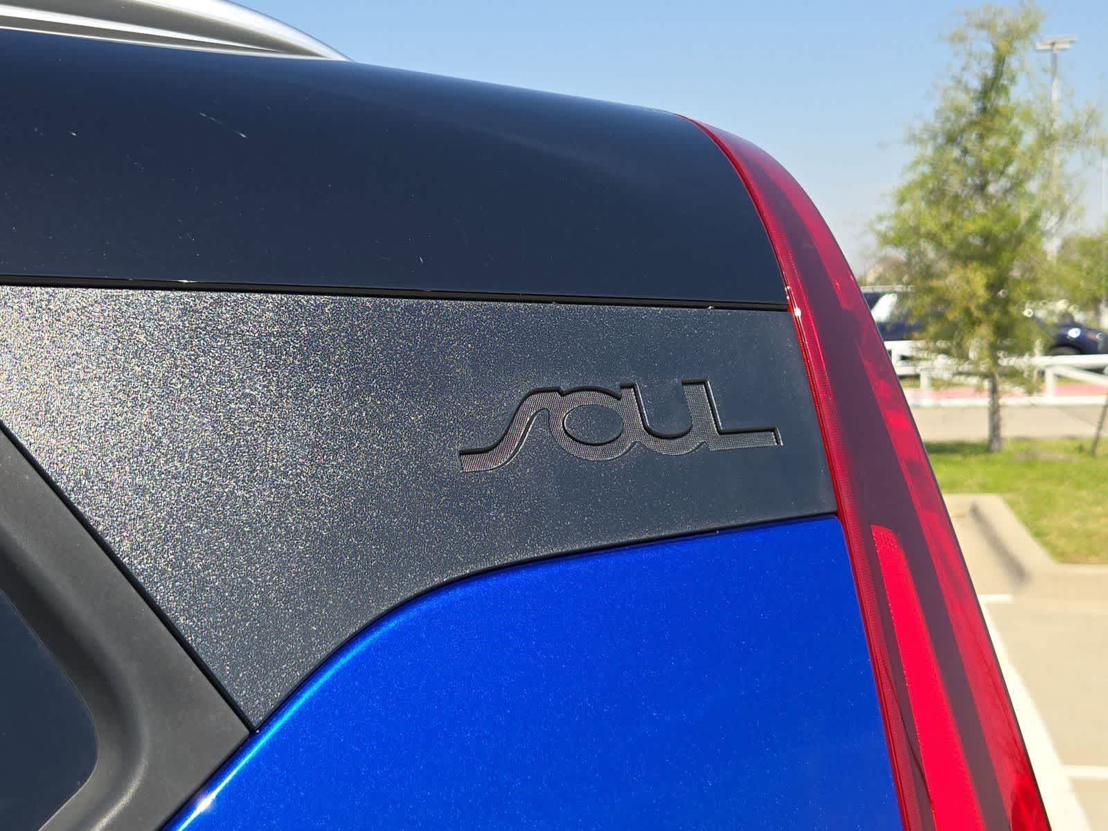 Thumbnail: 2022 Kia Soul - 12