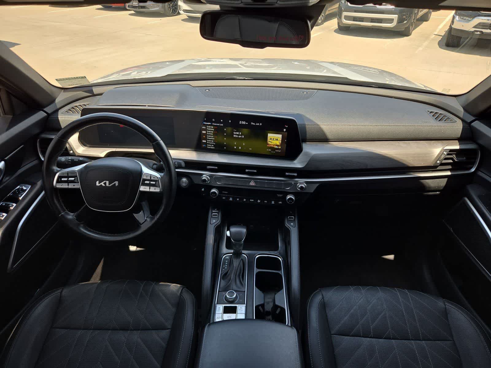 Thumbnail: 2023 Kia Telluride - 12