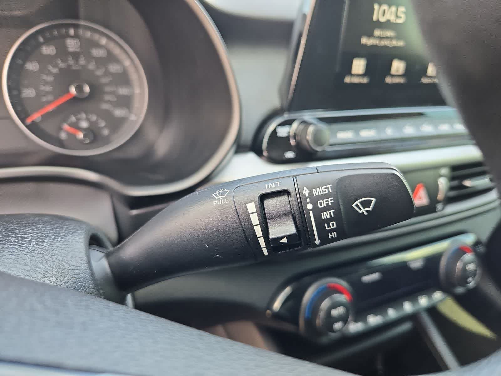 Thumbnail: 2019 Kia Forte - 24