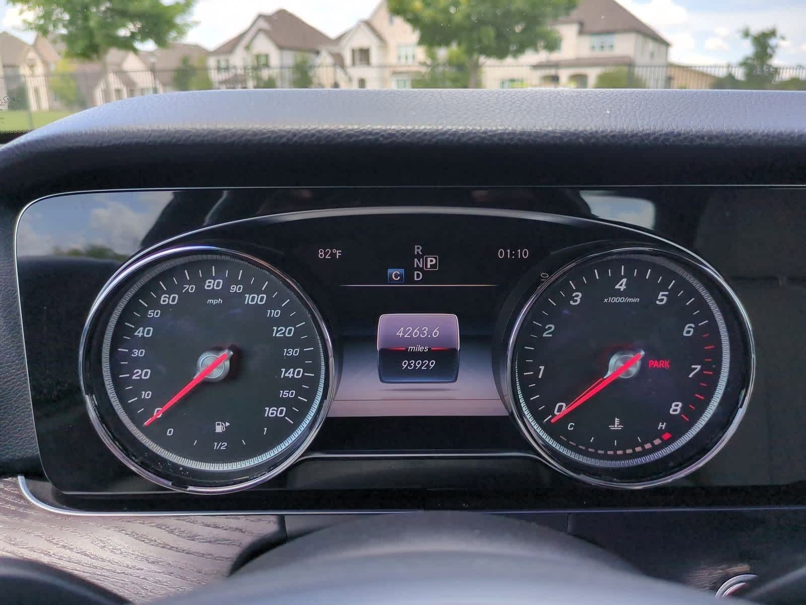 Thumbnail: 2017 Mercedes-Benz E-Class - 34