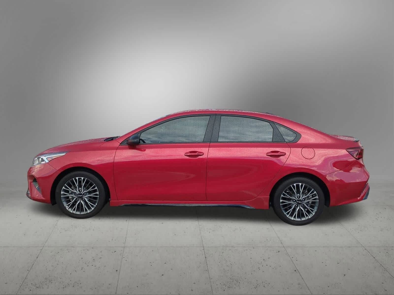 2024 Kia Forte GT-Line photo 3