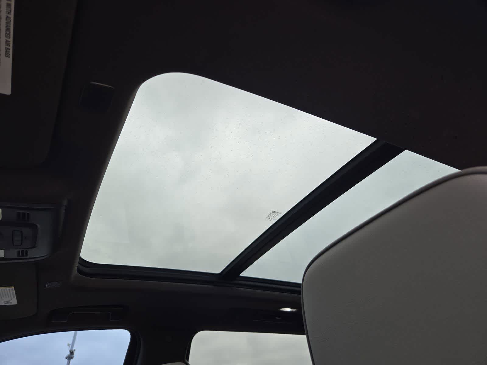 Thumbnail: 2021 GMC Yukon XL - 18