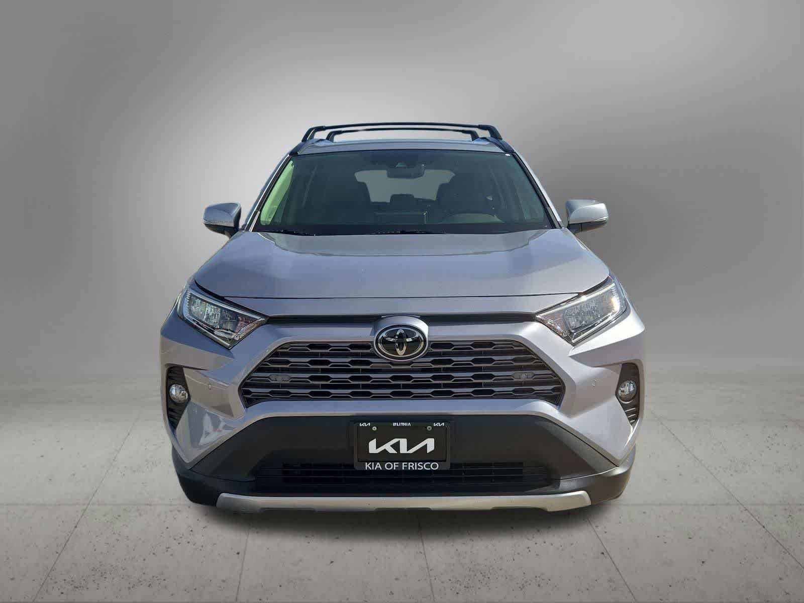 Thumbnail: 2019 Toyota RAV4 - 9
