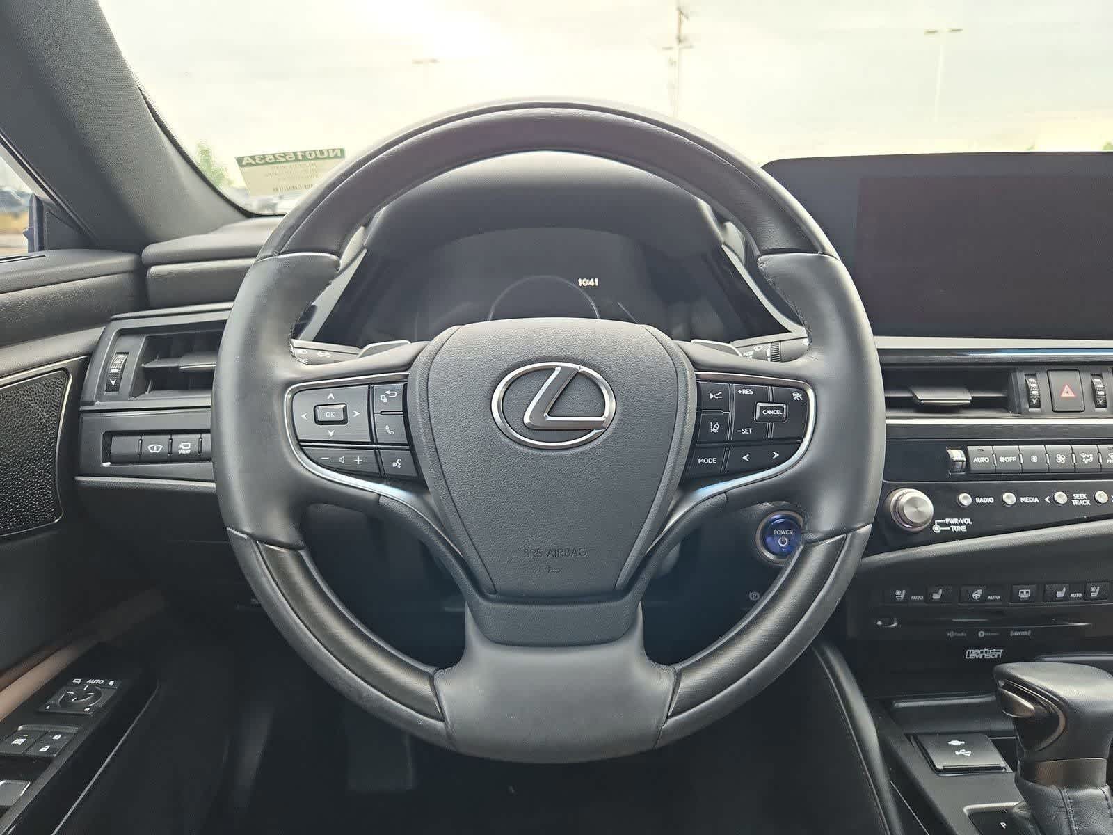 Thumbnail: 2022 Lexus ES - 22