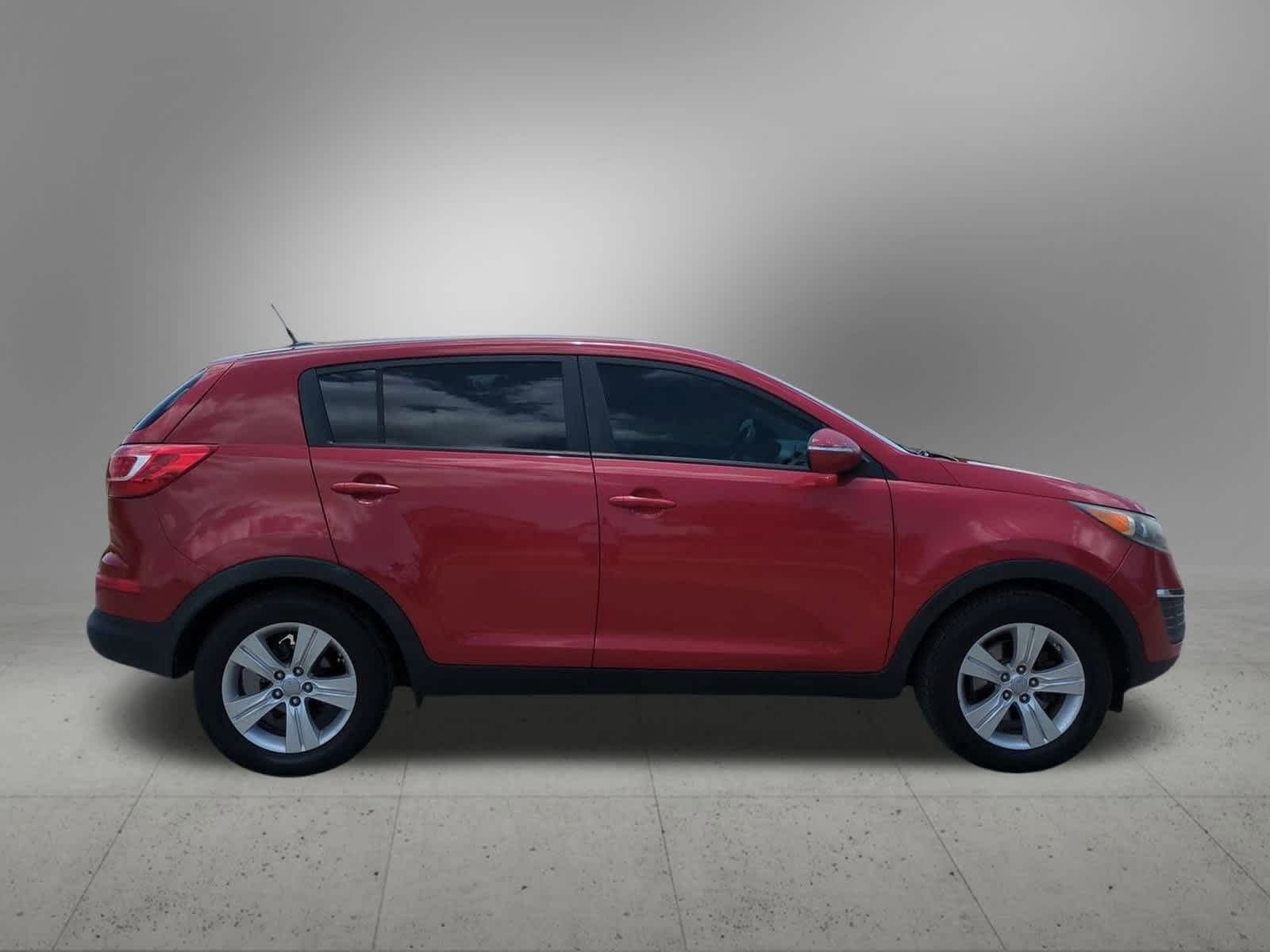 Thumbnail: 2012 Kia Sportage - 7