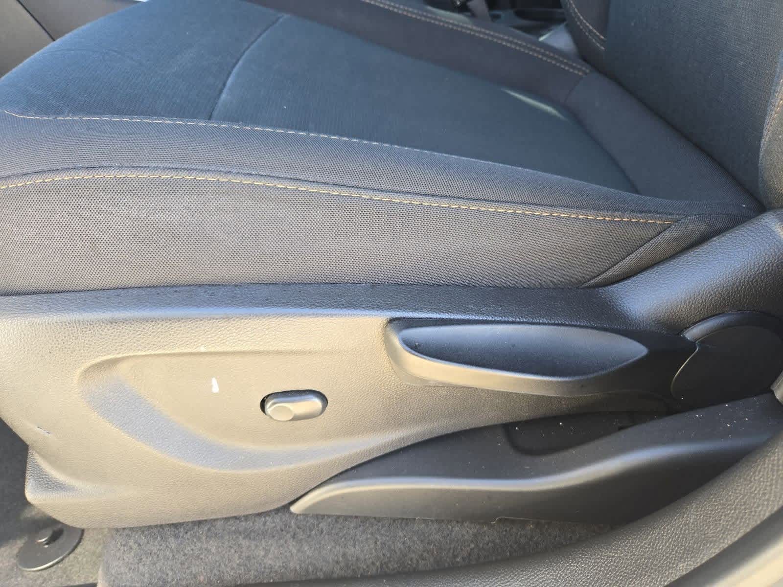 Thumbnail: 2020 Chevrolet Trax - 15