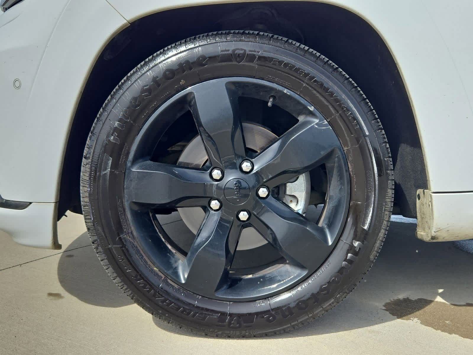 Thumbnail: 2016 Jeep Grand Cherokee - 13