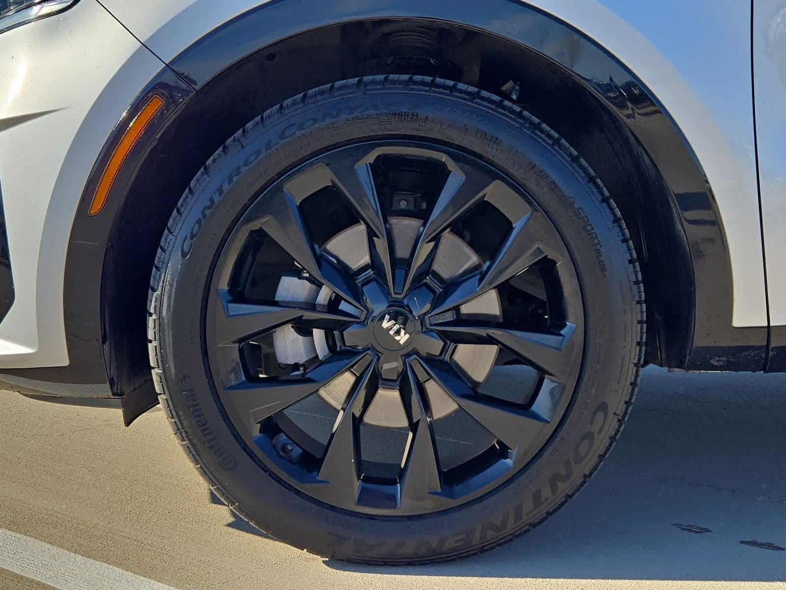 Thumbnail: 2021 Kia Sorento - 12