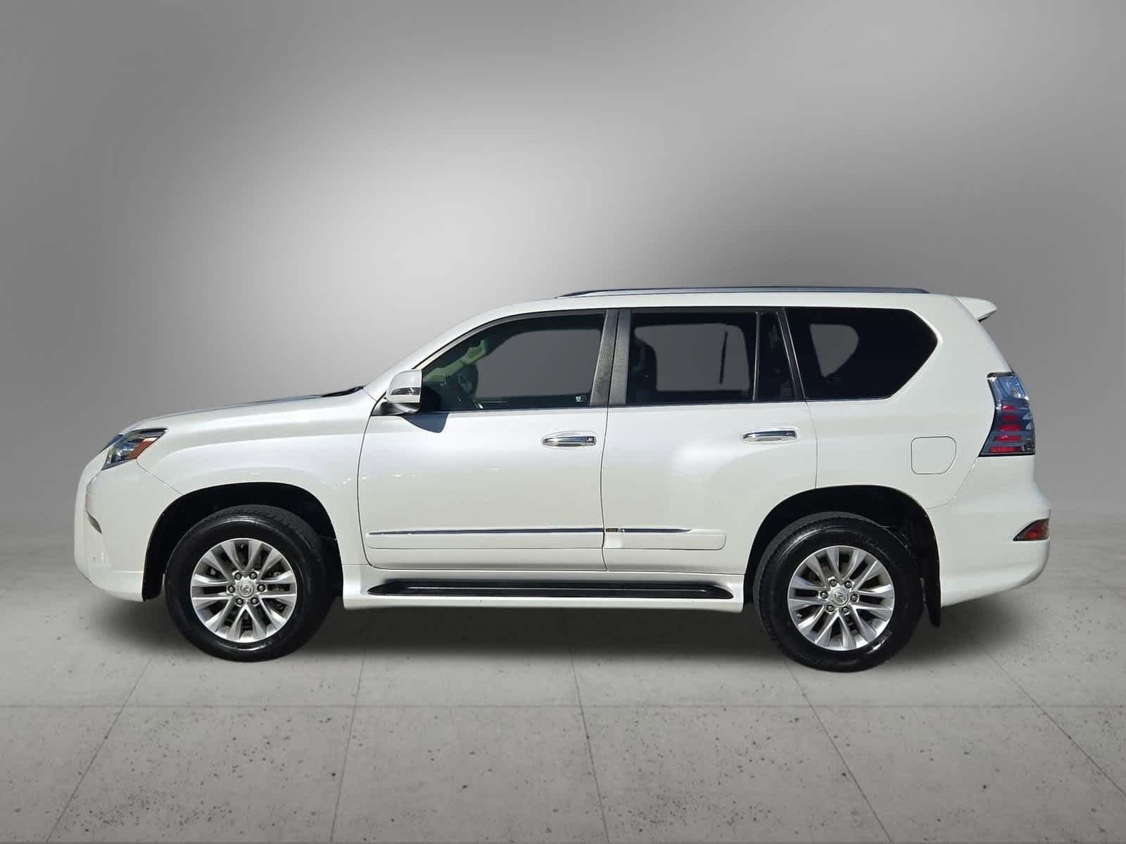 Thumbnail: 2014 Lexus GX - 3