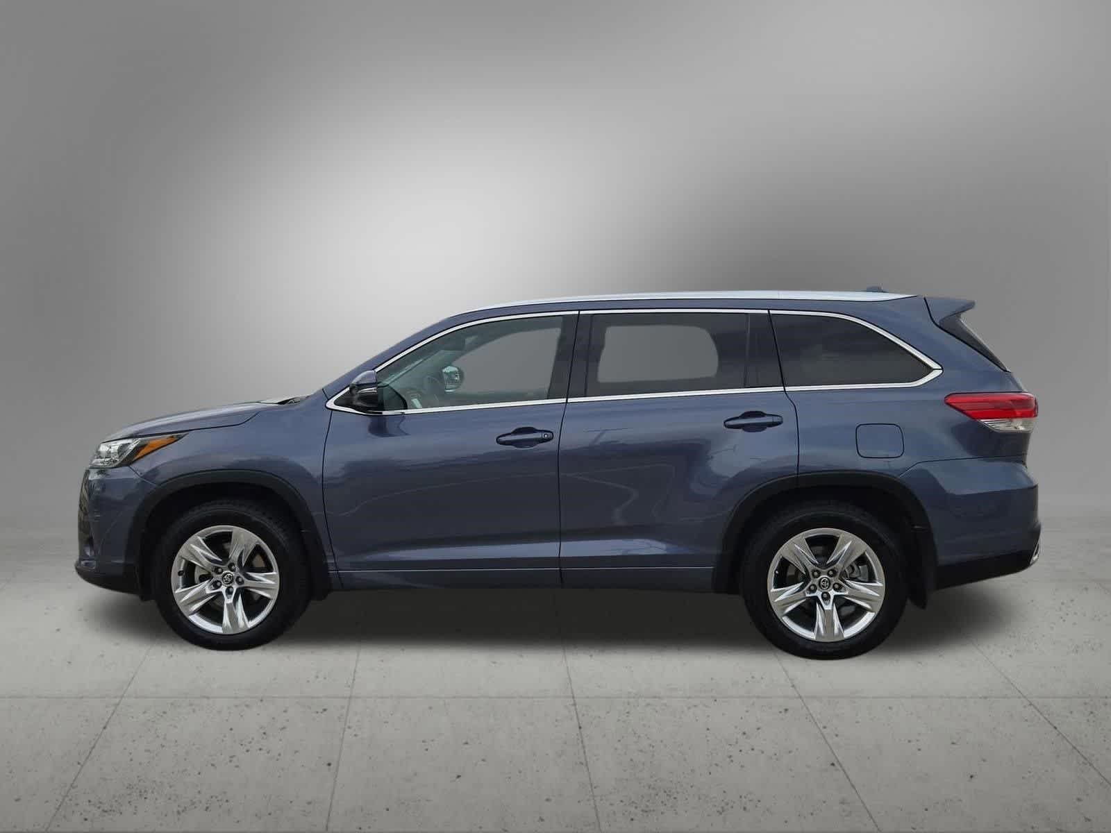 Thumbnail: 2019 Toyota Highlander - 3