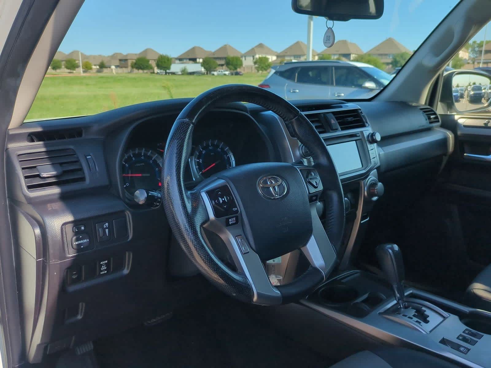 Thumbnail: 2014 Toyota 4Runner - 2