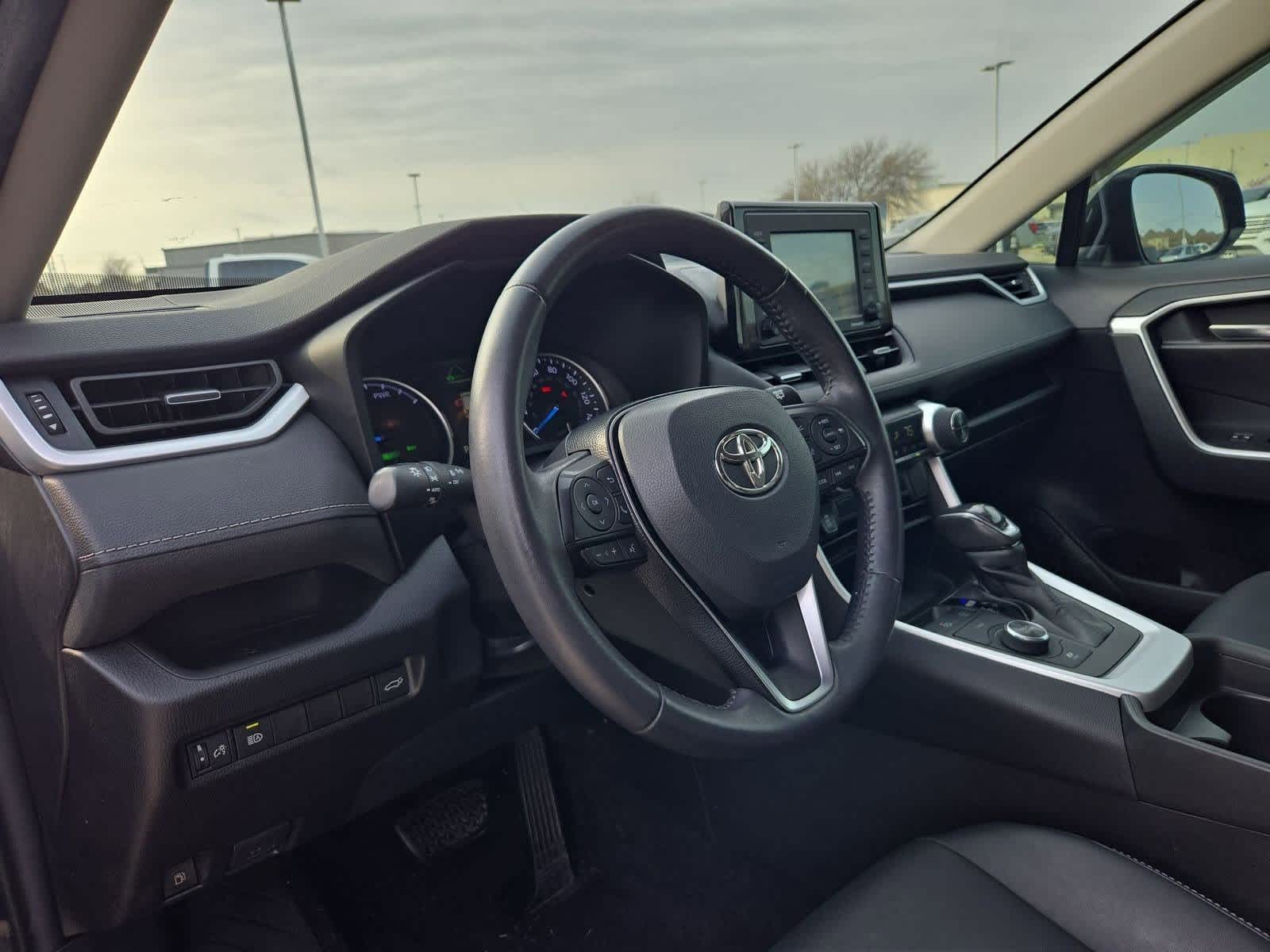 Thumbnail: 2021 Toyota RAV4 - 2