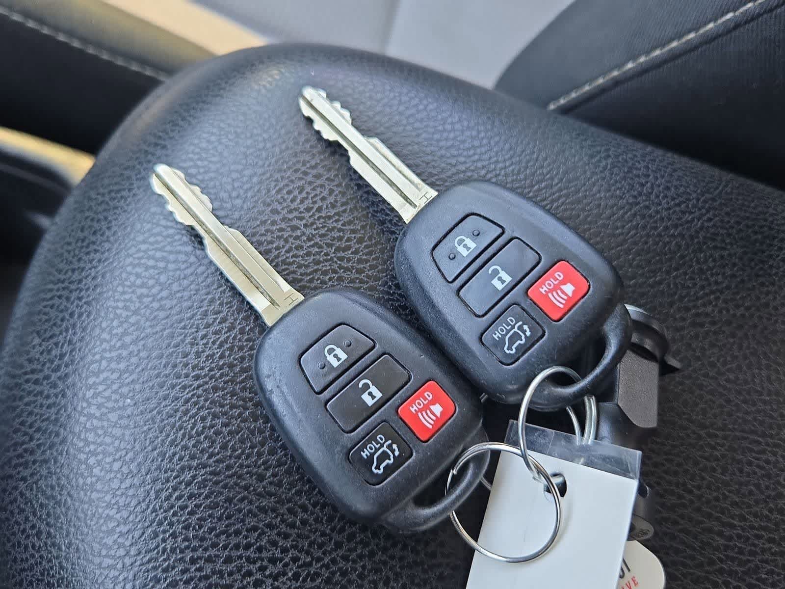 Thumbnail: 2016 Toyota RAV4 - 36