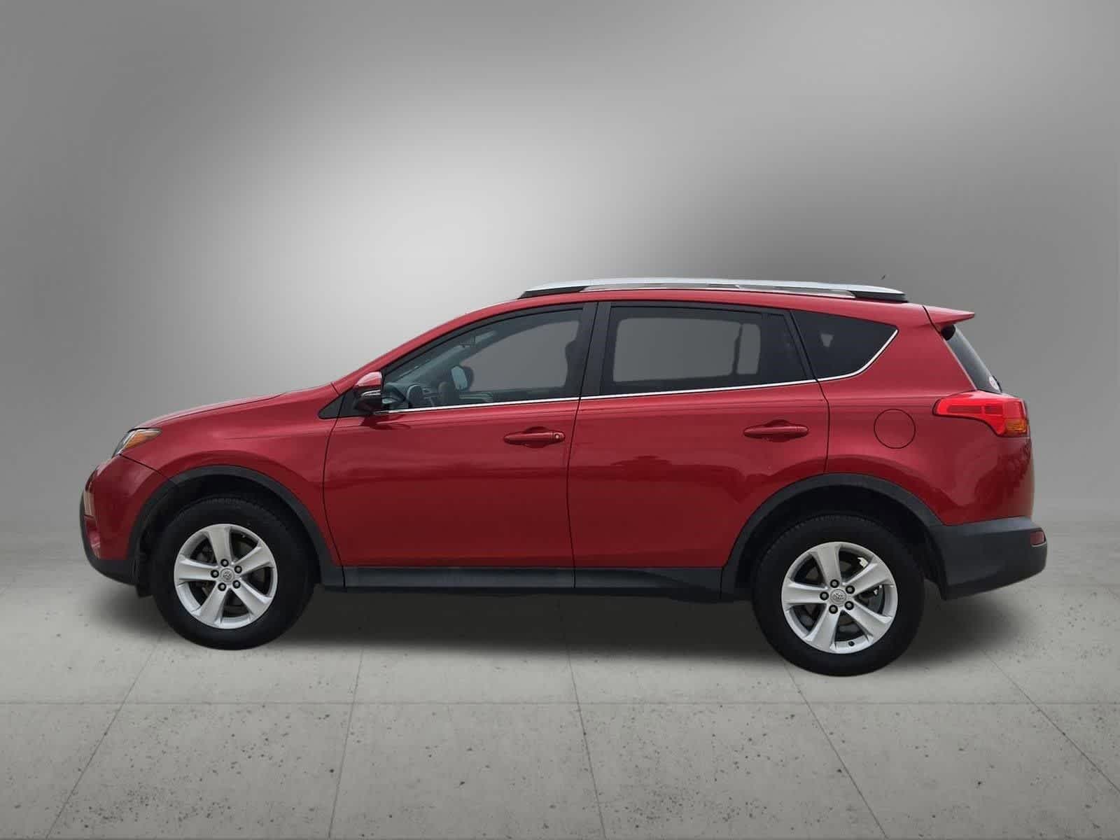 Thumbnail: 2014 Toyota RAV4 - 3