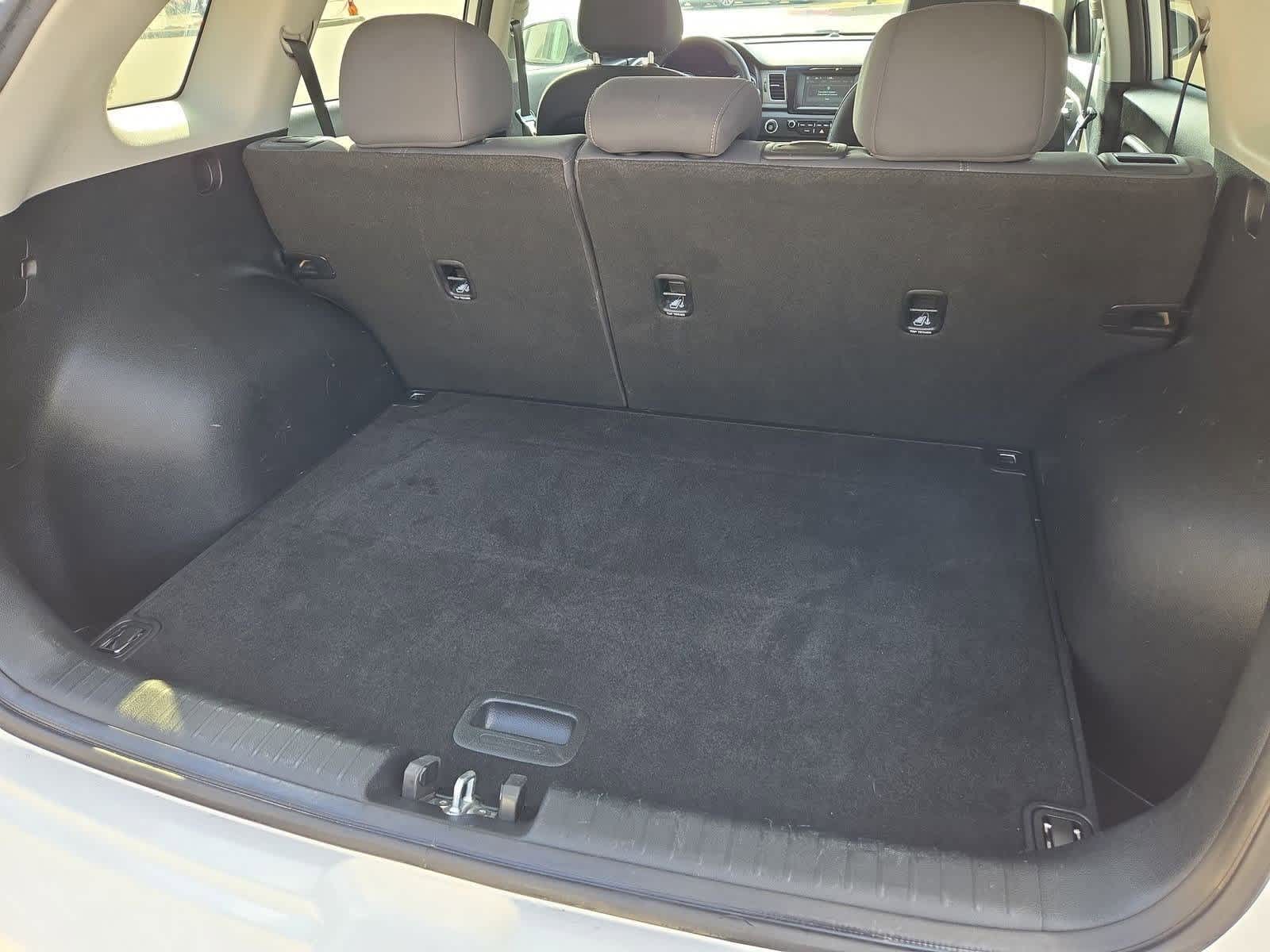 Thumbnail: 2018 Kia Niro - 31