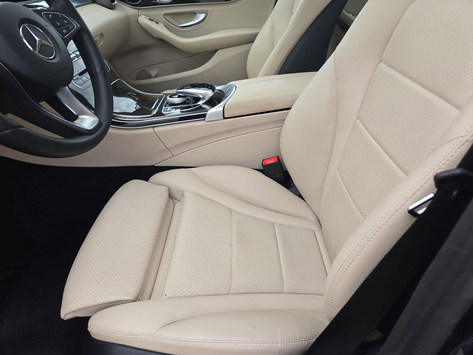 Thumbnail: 2015 Mercedes-Benz C-Class - 15