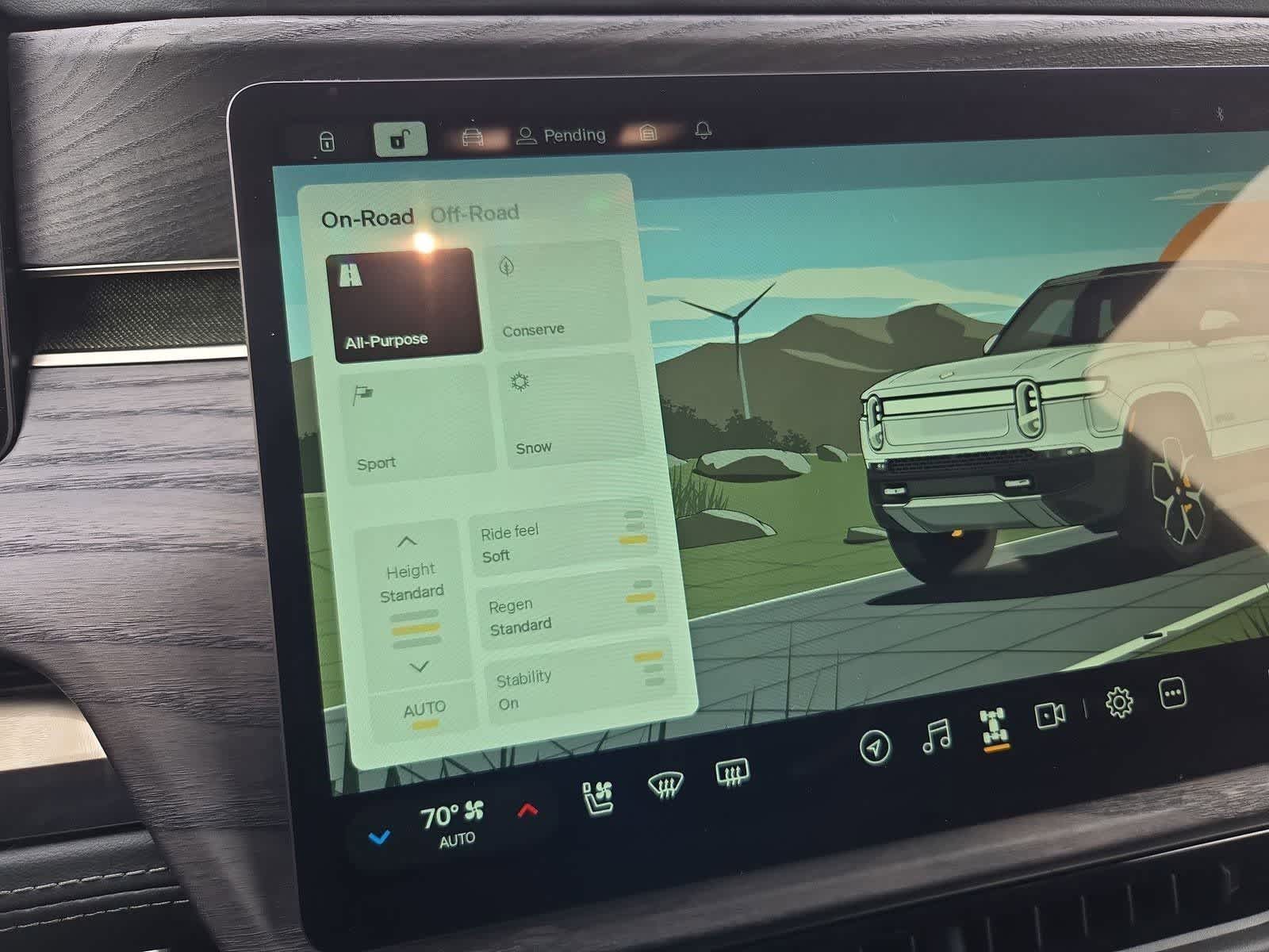 Thumbnail: 2023 Rivian R1S - 36