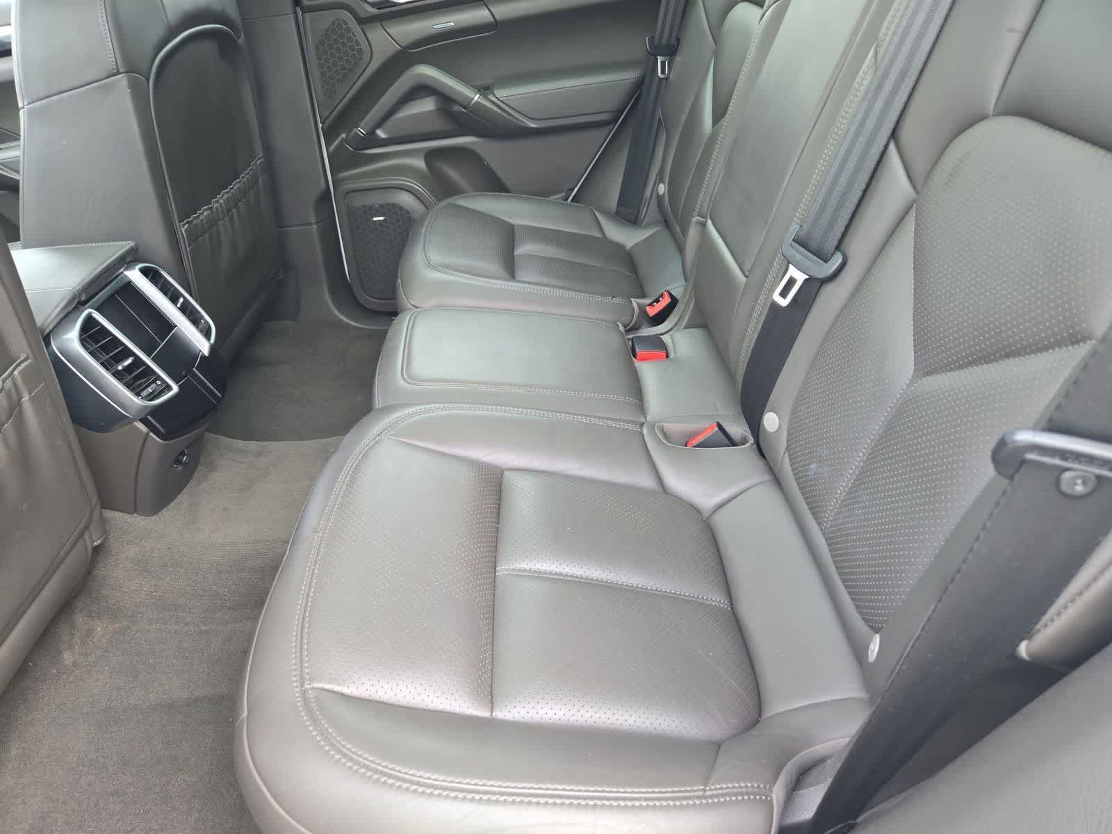 Thumbnail: 2017 Porsche Cayenne - 19