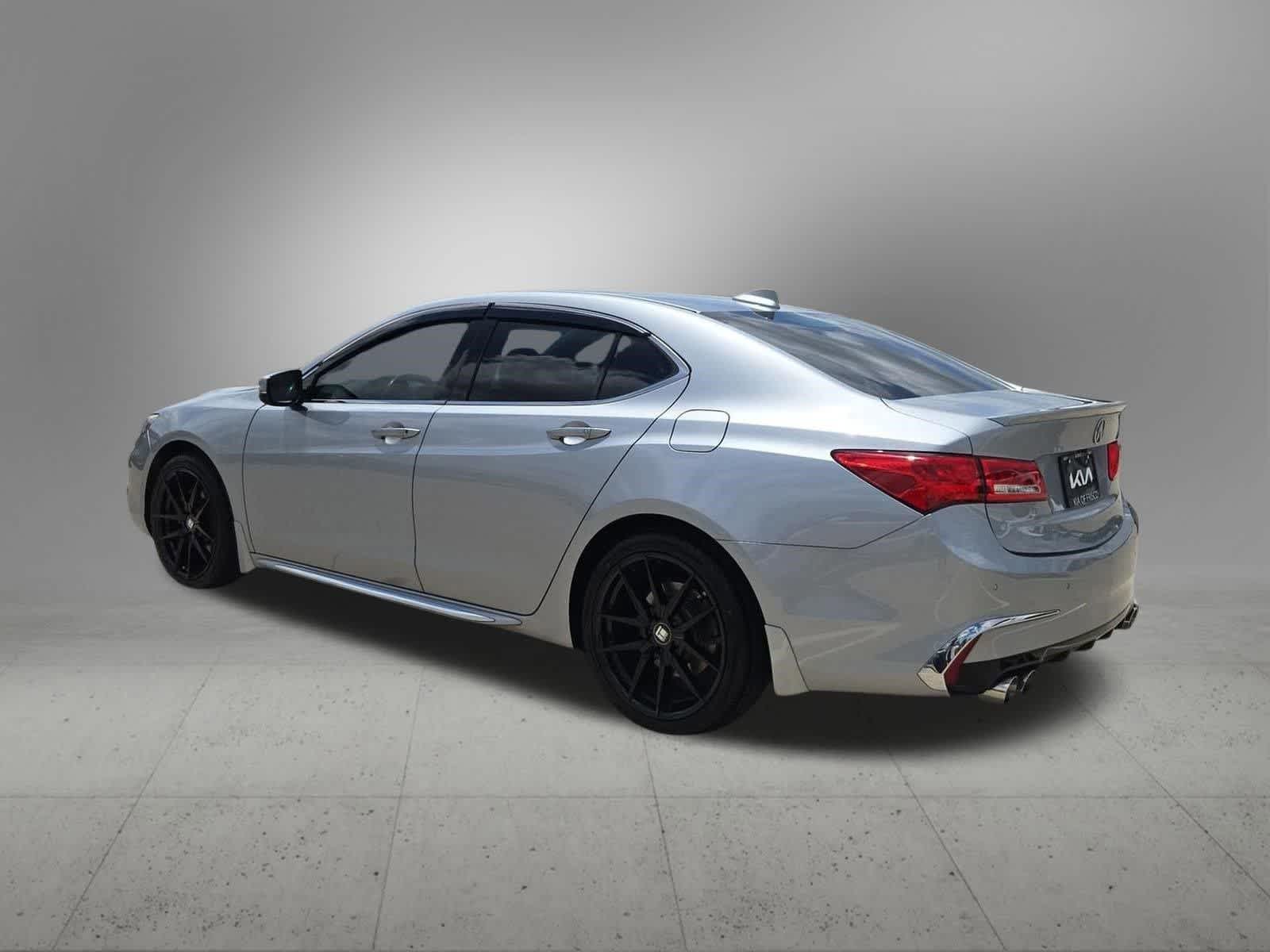 Thumbnail: 2018 Acura TLX - 3