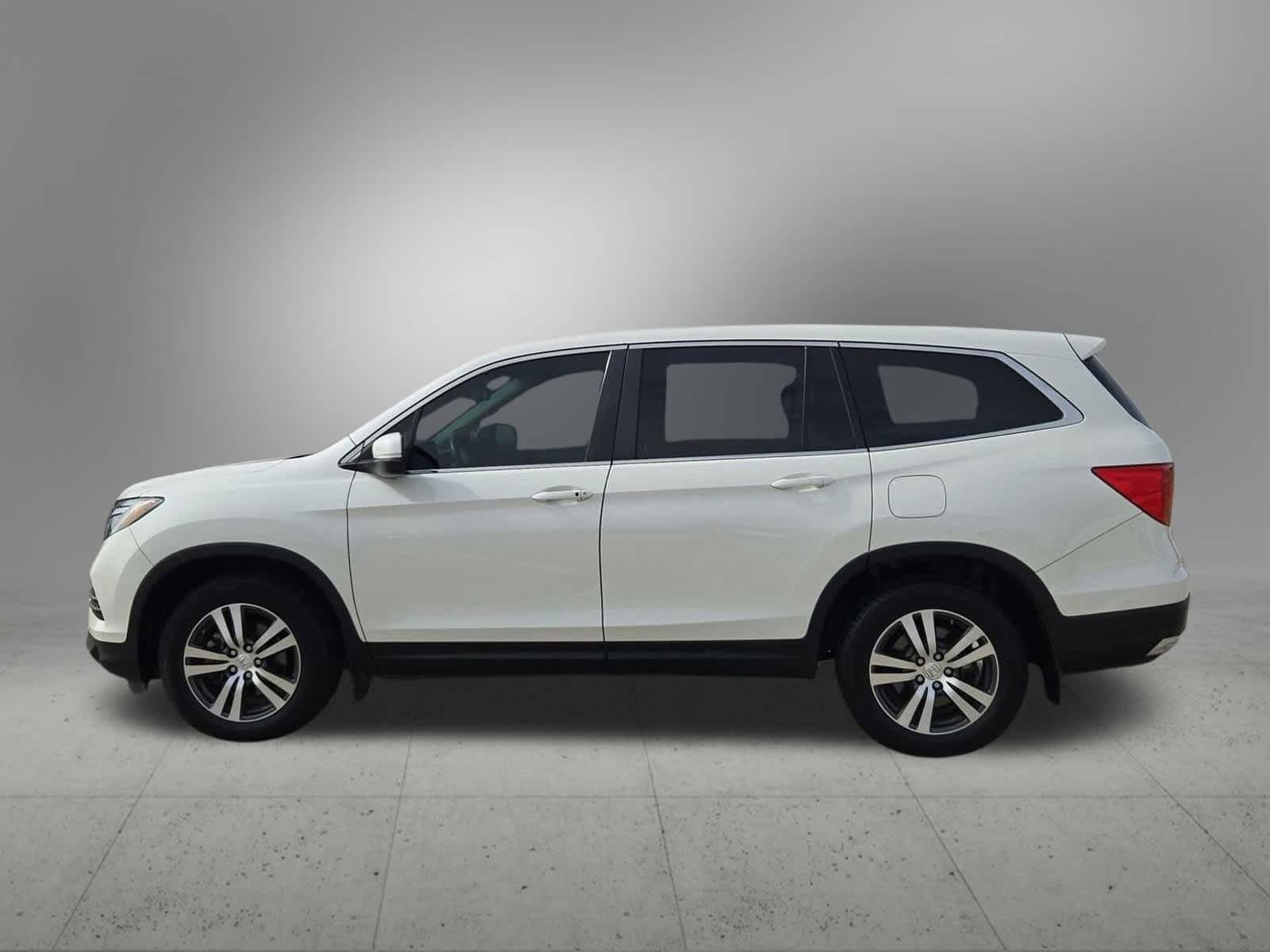 Thumbnail: 2018 Honda Pilot - 3