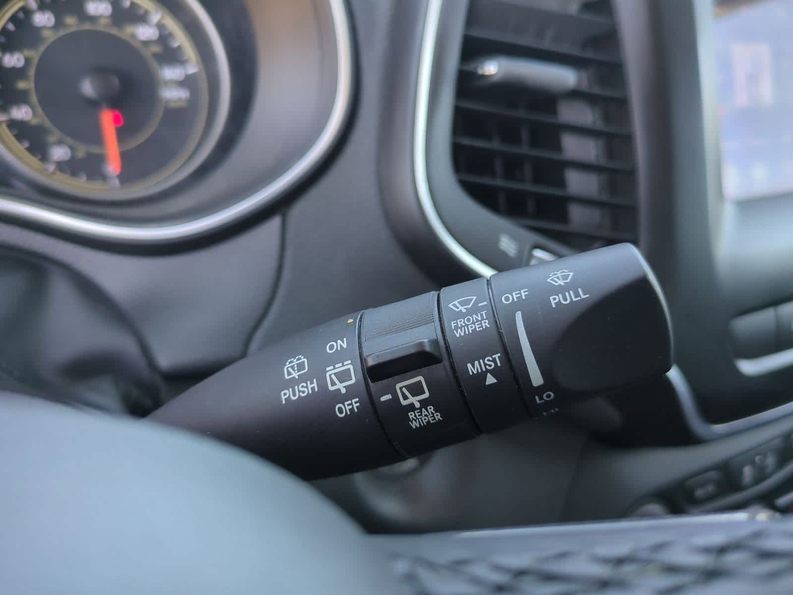 Thumbnail: 2021 Jeep Cherokee - 25