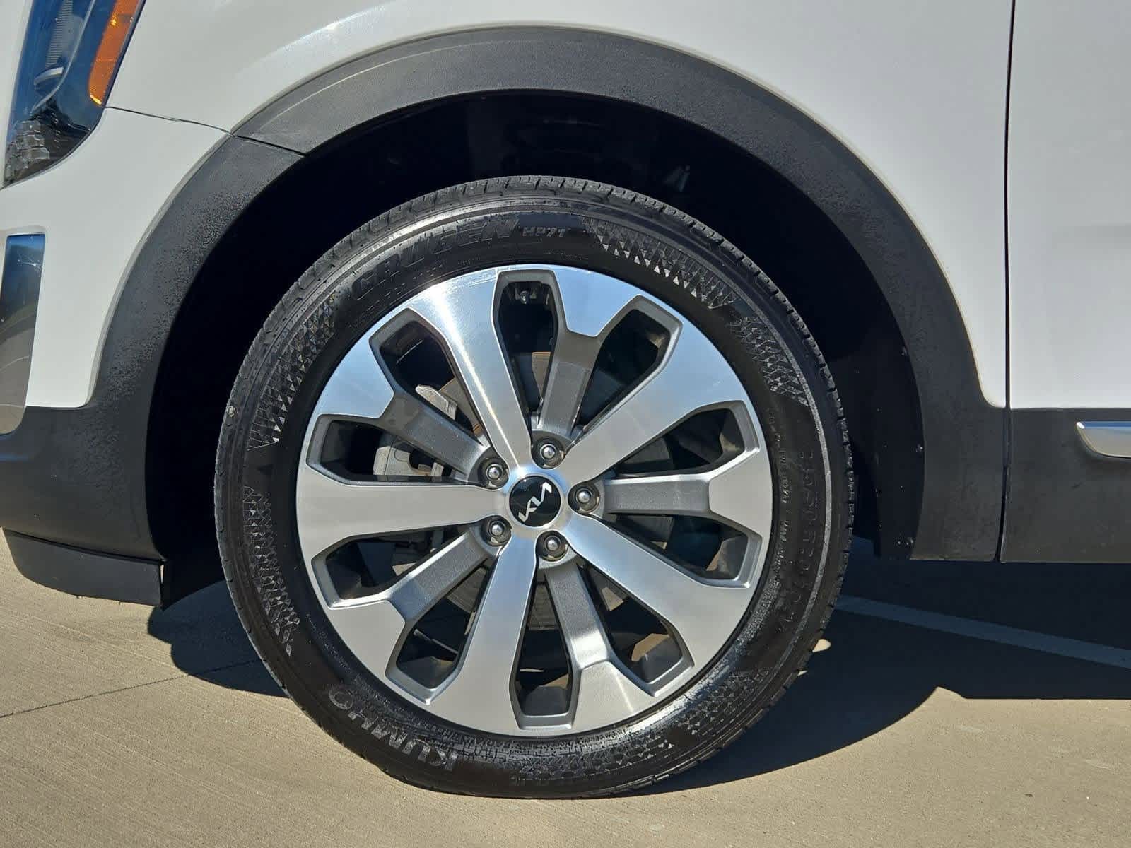 Thumbnail: 2022 Kia Telluride - 12