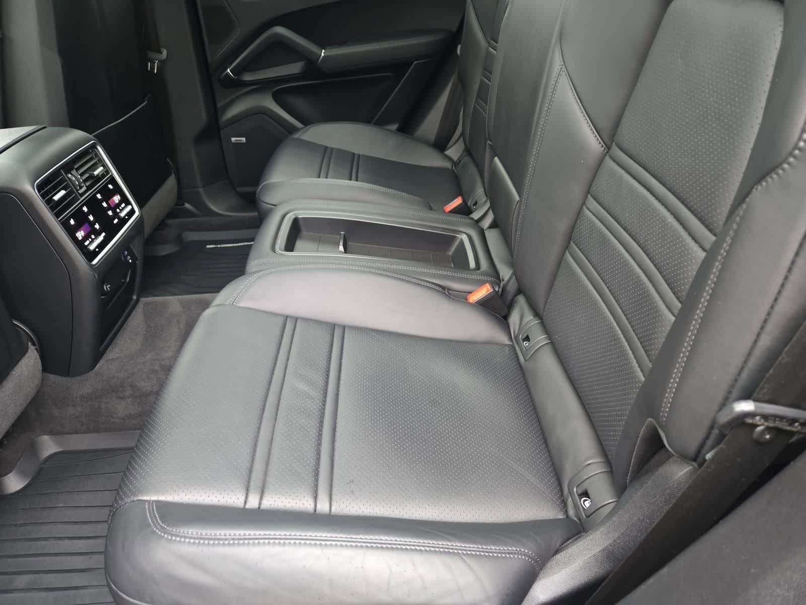 Thumbnail: 2022 Porsche  - 18