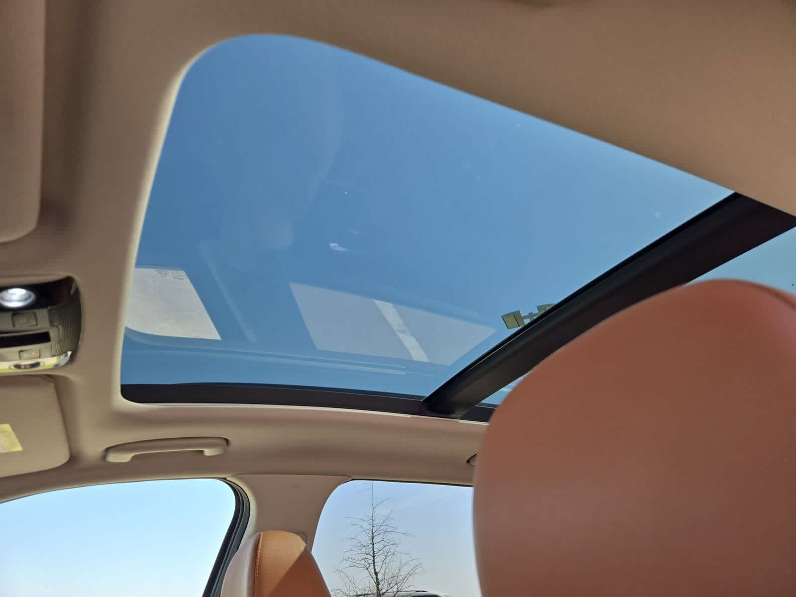 Thumbnail: 2021 Kia Sorento - 17