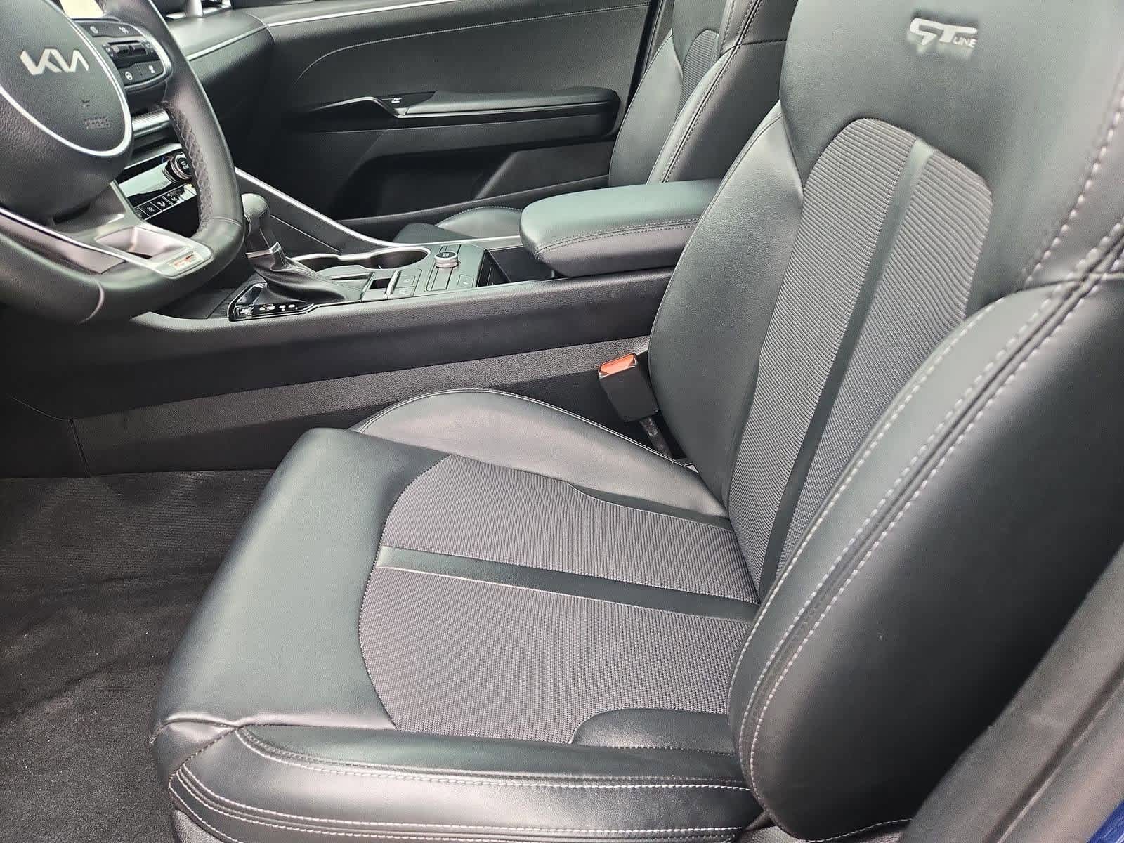 Thumbnail: 2022 Kia K5 - 15