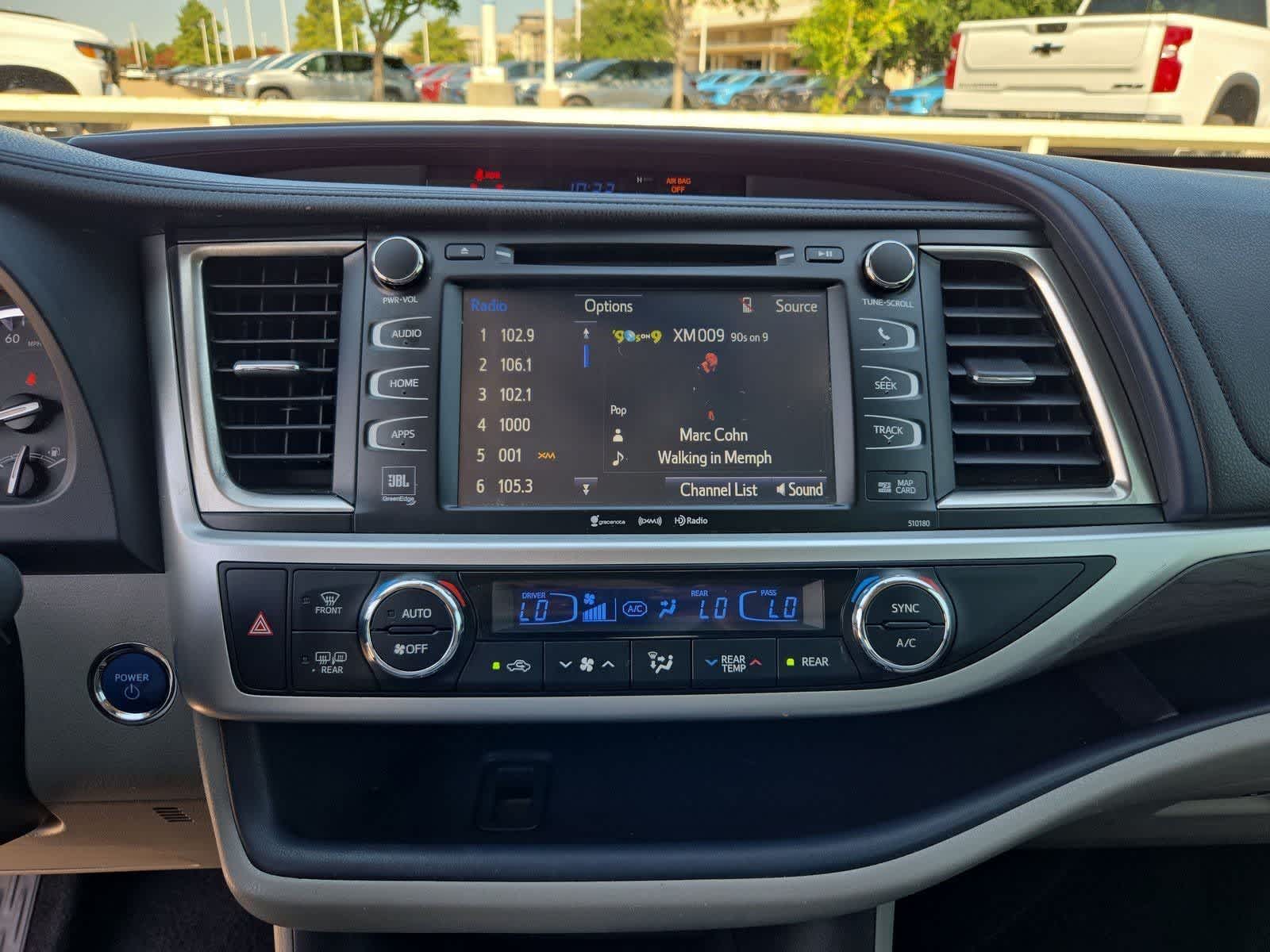 Thumbnail: 2018 Toyota Highlander - 27