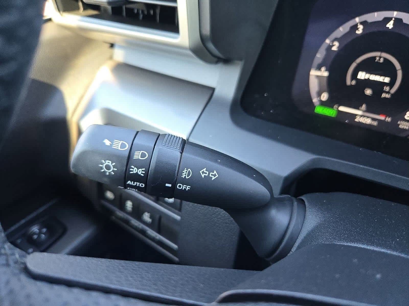 Thumbnail: 2024 Toyota Tacoma - 25