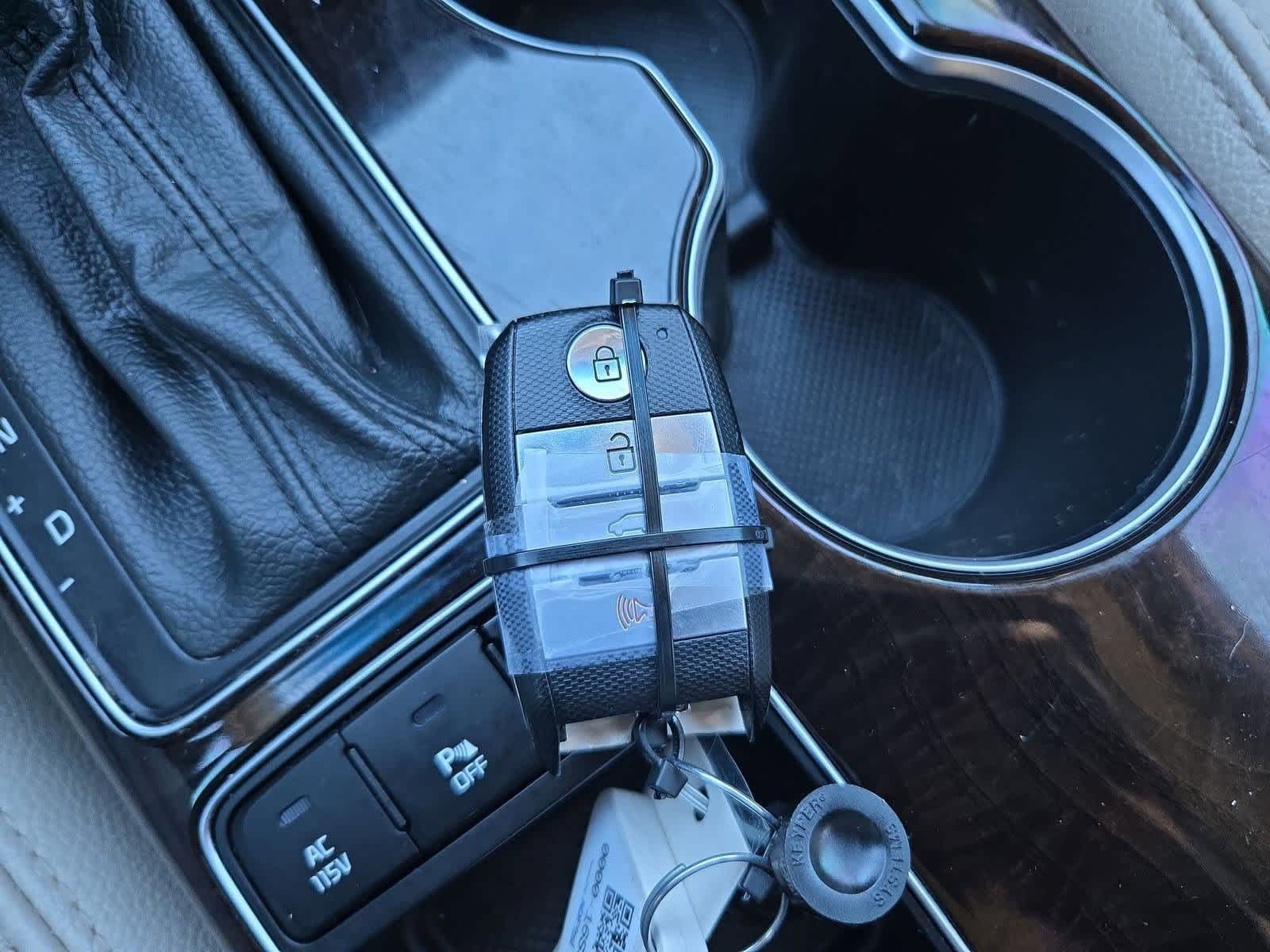 Thumbnail: 2015 Kia Sorento - 36