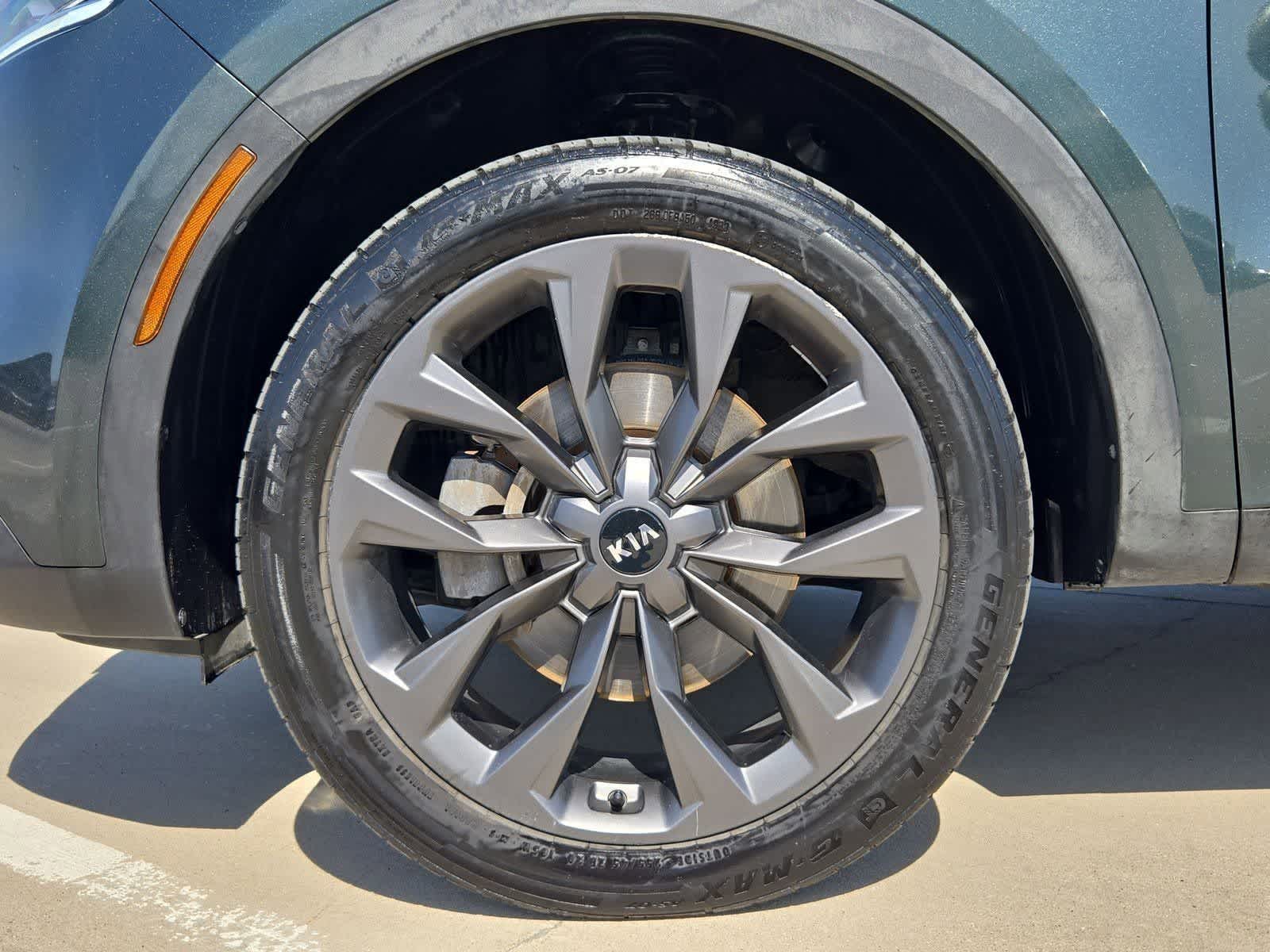 Thumbnail: 2021 Kia Sorento - 12