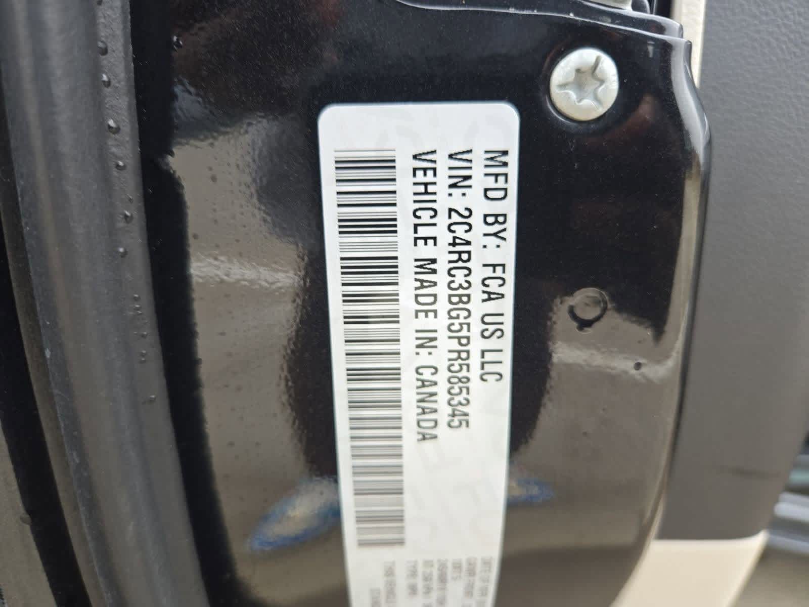 Thumbnail: 2023 Chrysler Pacifica - 34