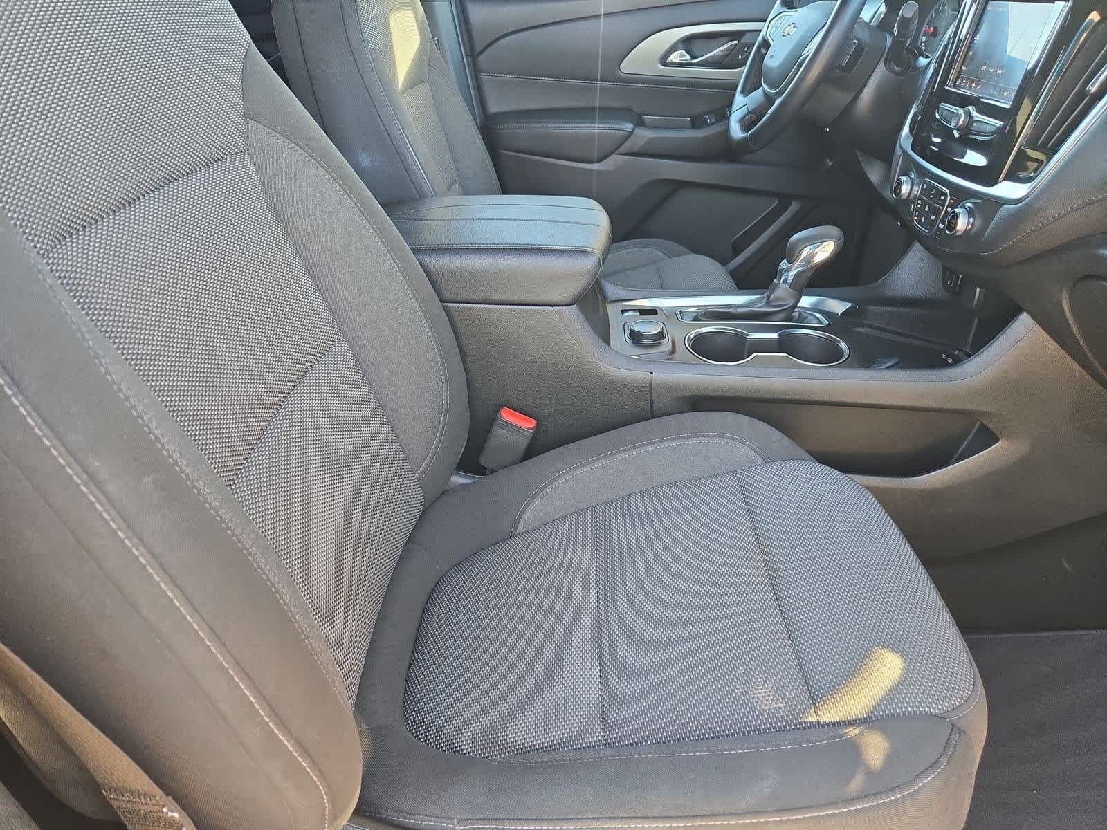 Thumbnail: 2023 Chevrolet Traverse - 21