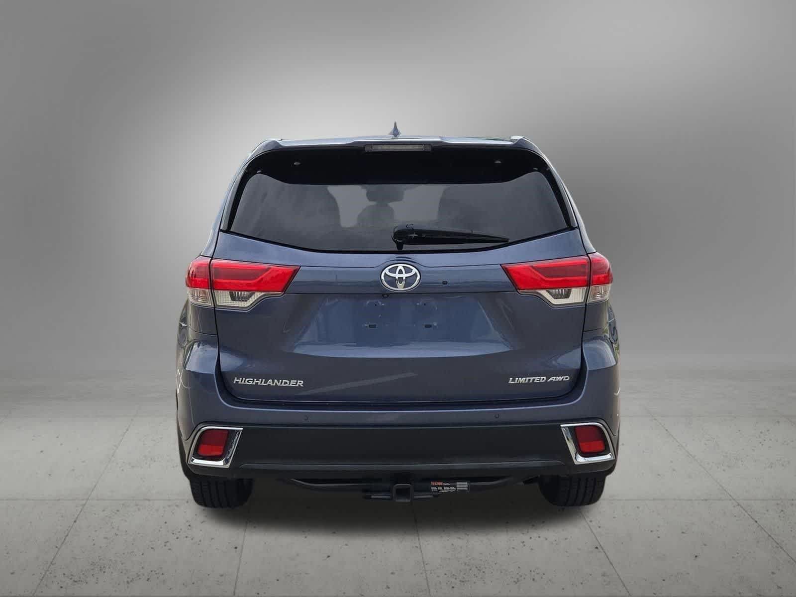Thumbnail: 2019 Toyota Highlander - 5