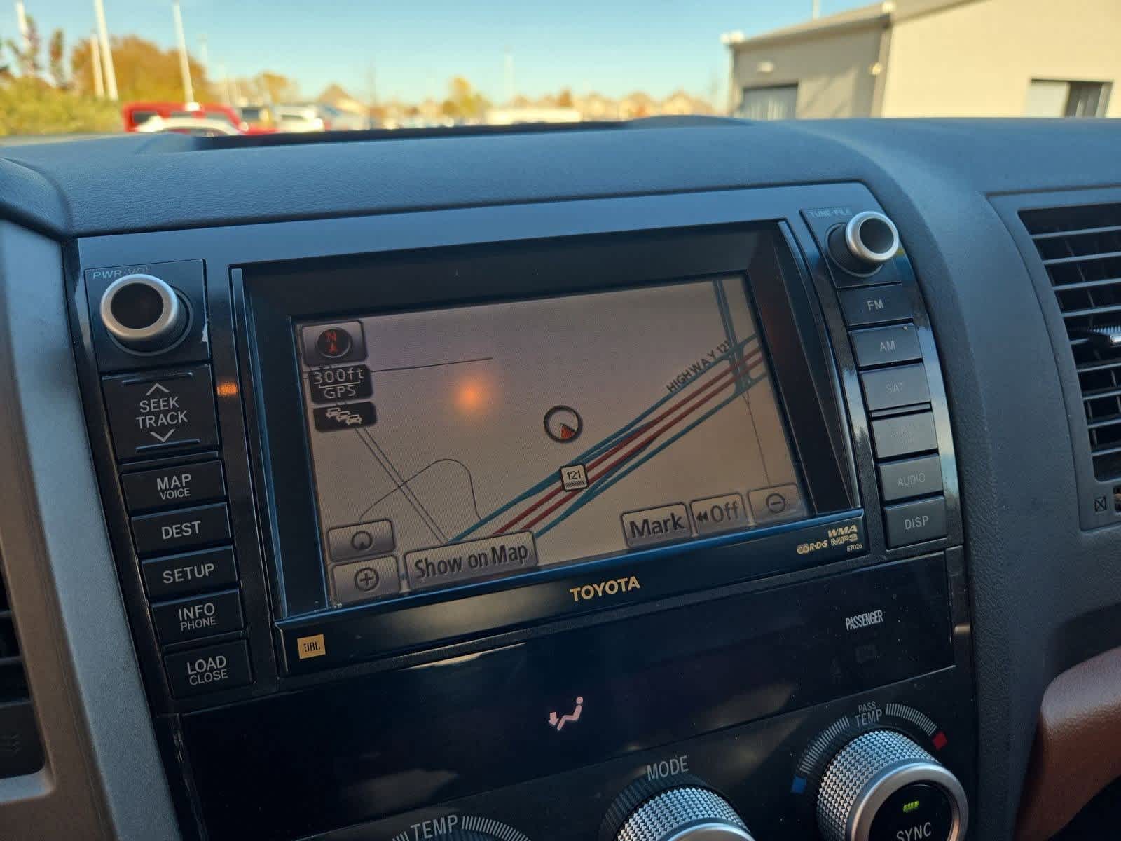 Thumbnail: 2011 Toyota Sequoia - 30