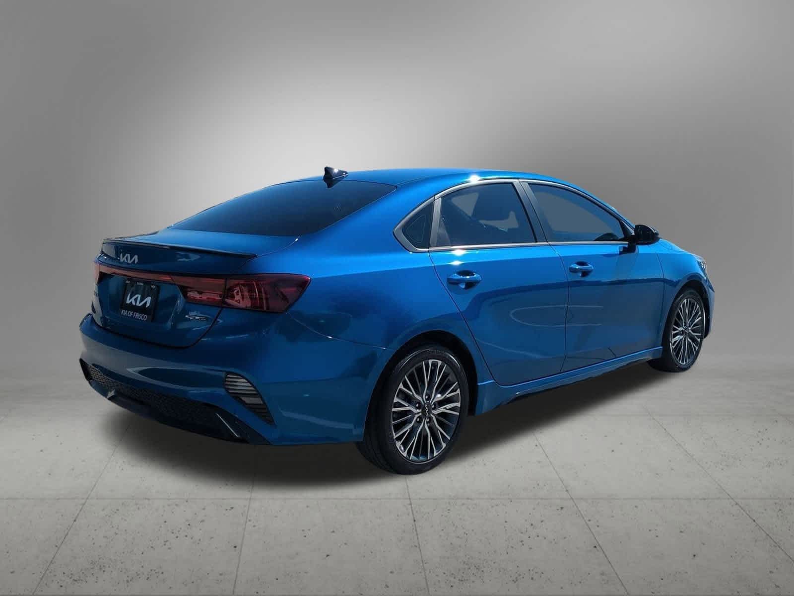 Thumbnail: 2023 Kia Forte - 6