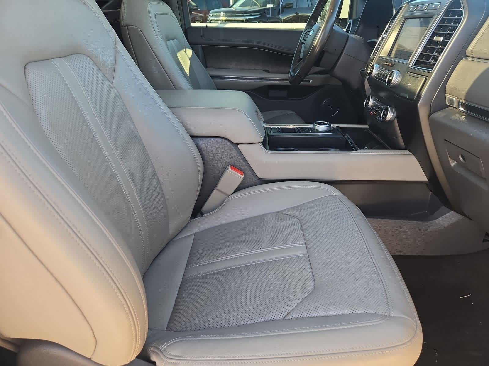 Thumbnail: 2019 Ford Expedition - 23