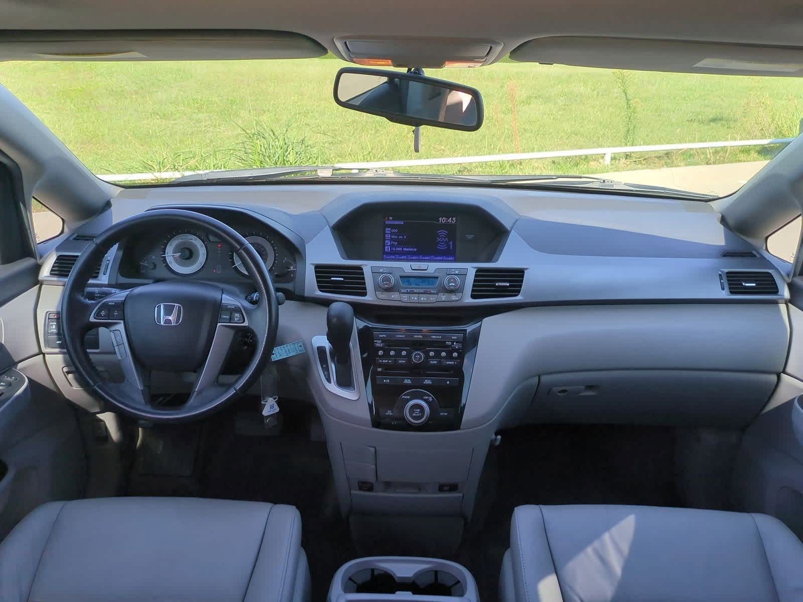 Thumbnail: 2013 Honda Odyssey - 14