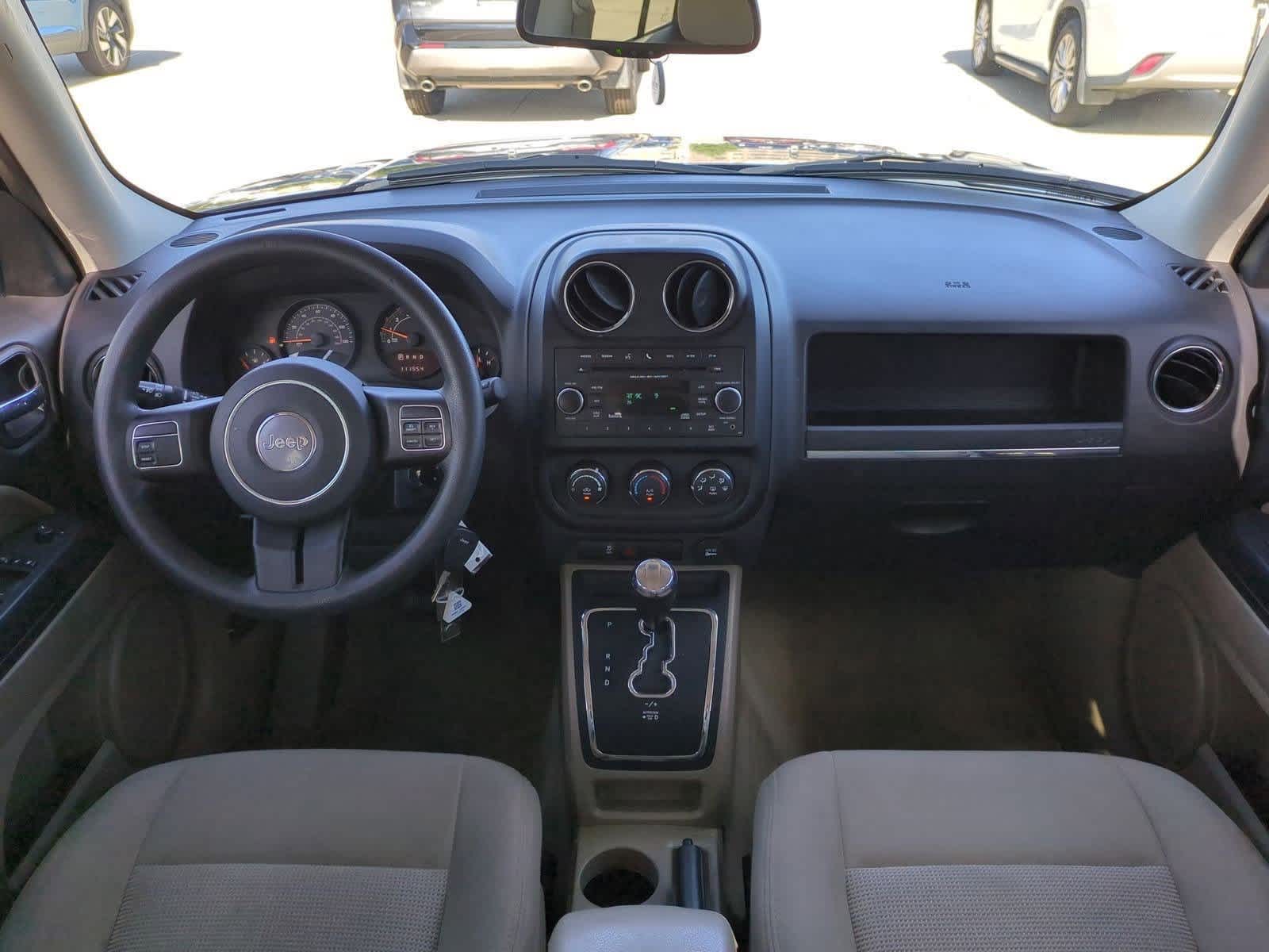 Thumbnail: 2014 Jeep Patriot - 15