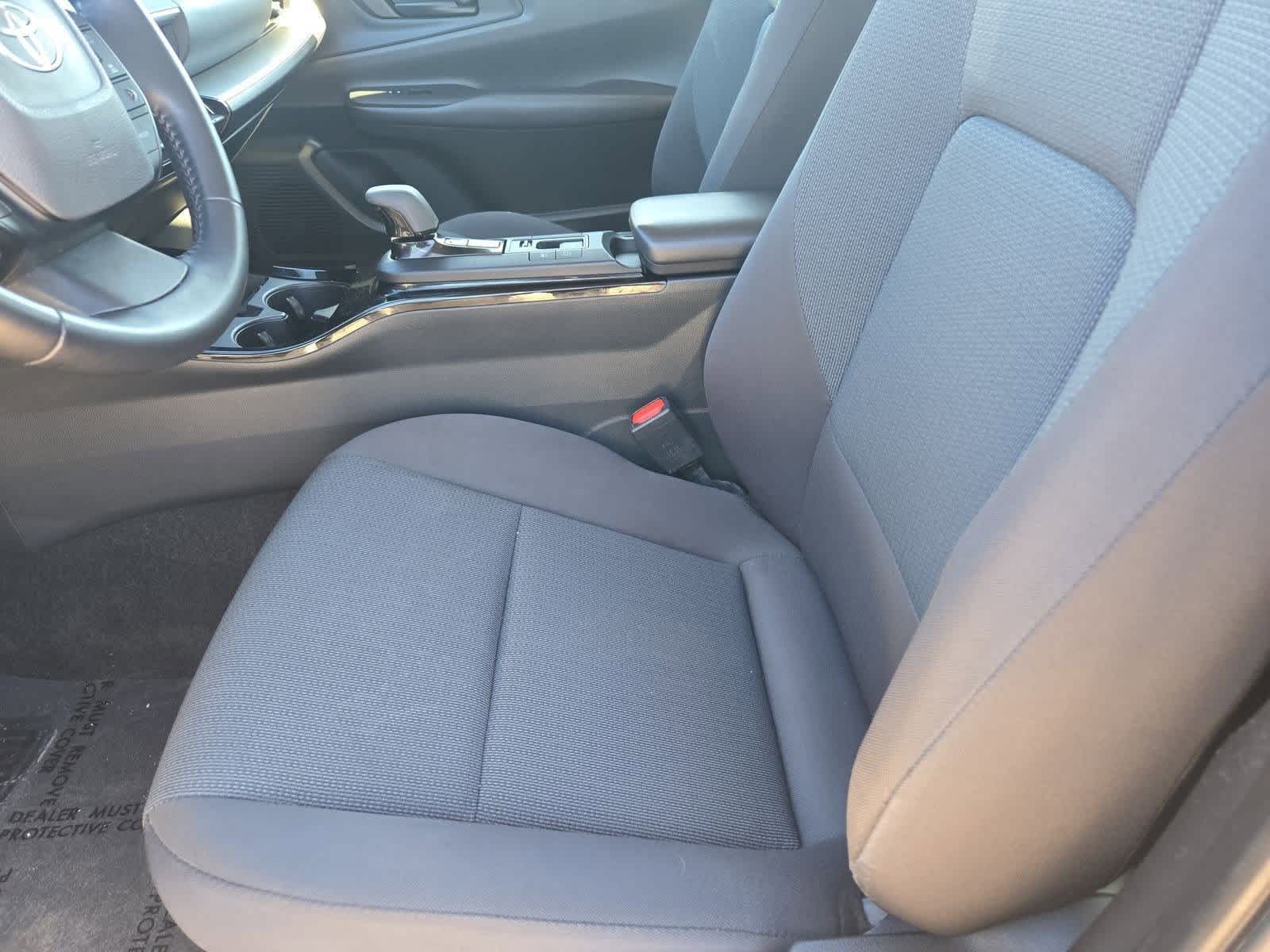 Thumbnail: 2024 Toyota Prius - 15