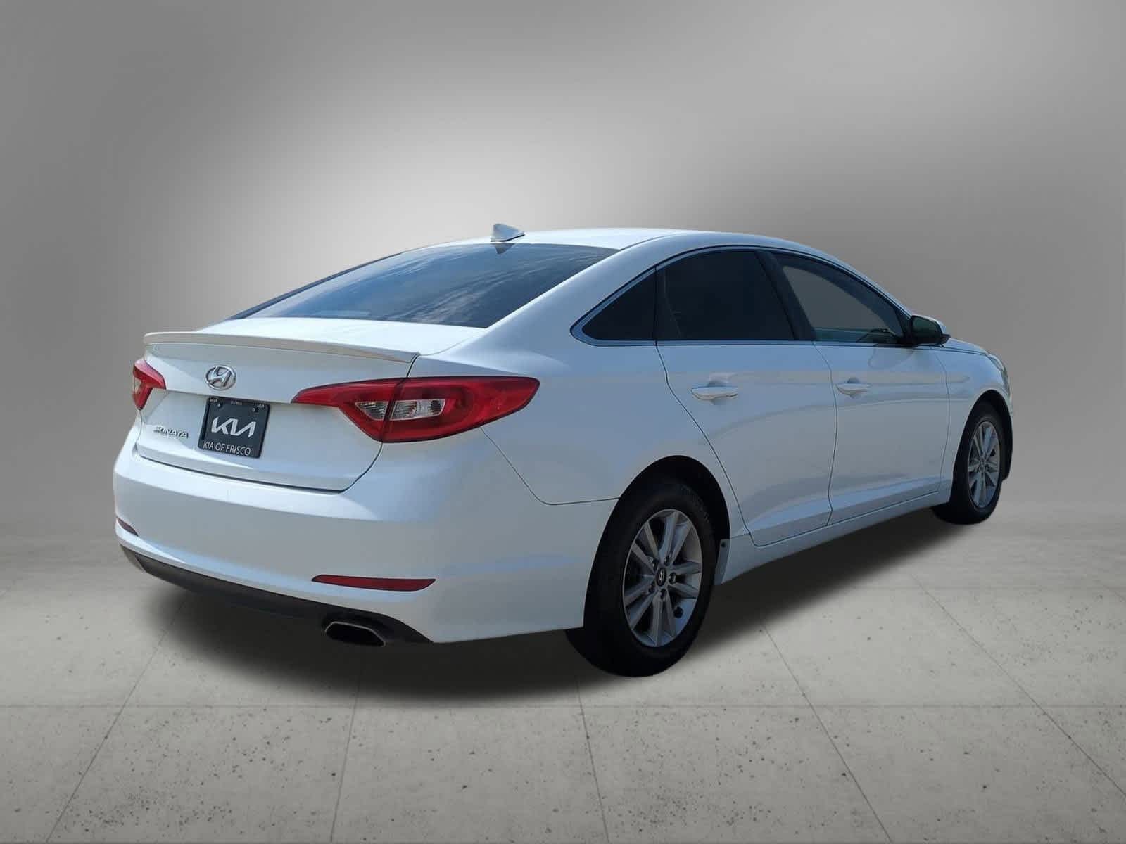 Thumbnail: 2016 Hyundai Sonata - 6