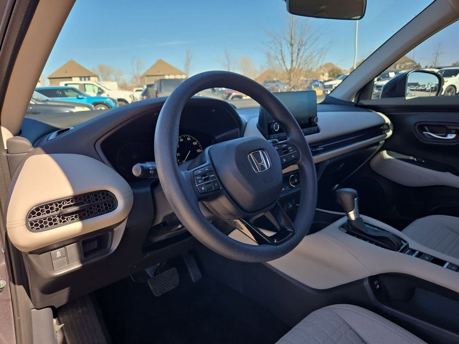 Thumbnail: 2025 Honda HR-V - 2