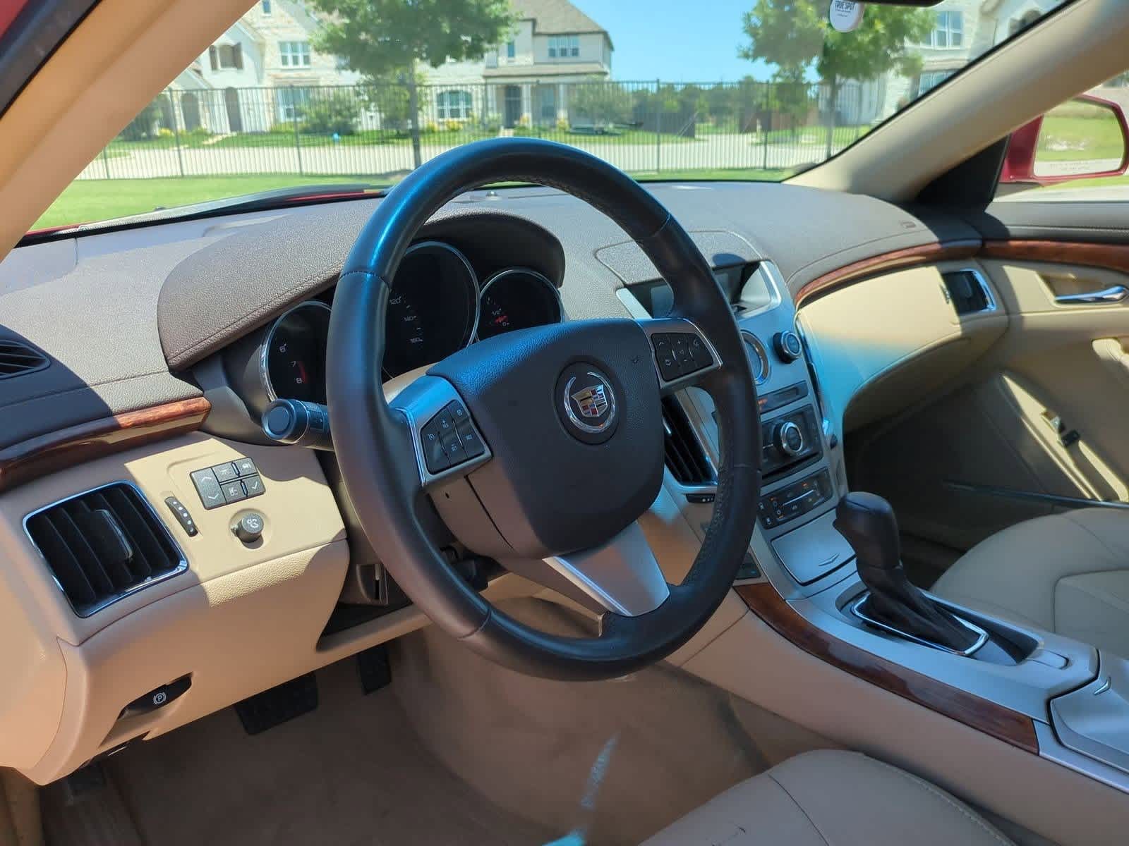 2010 Cadillac CTS Luxury 2