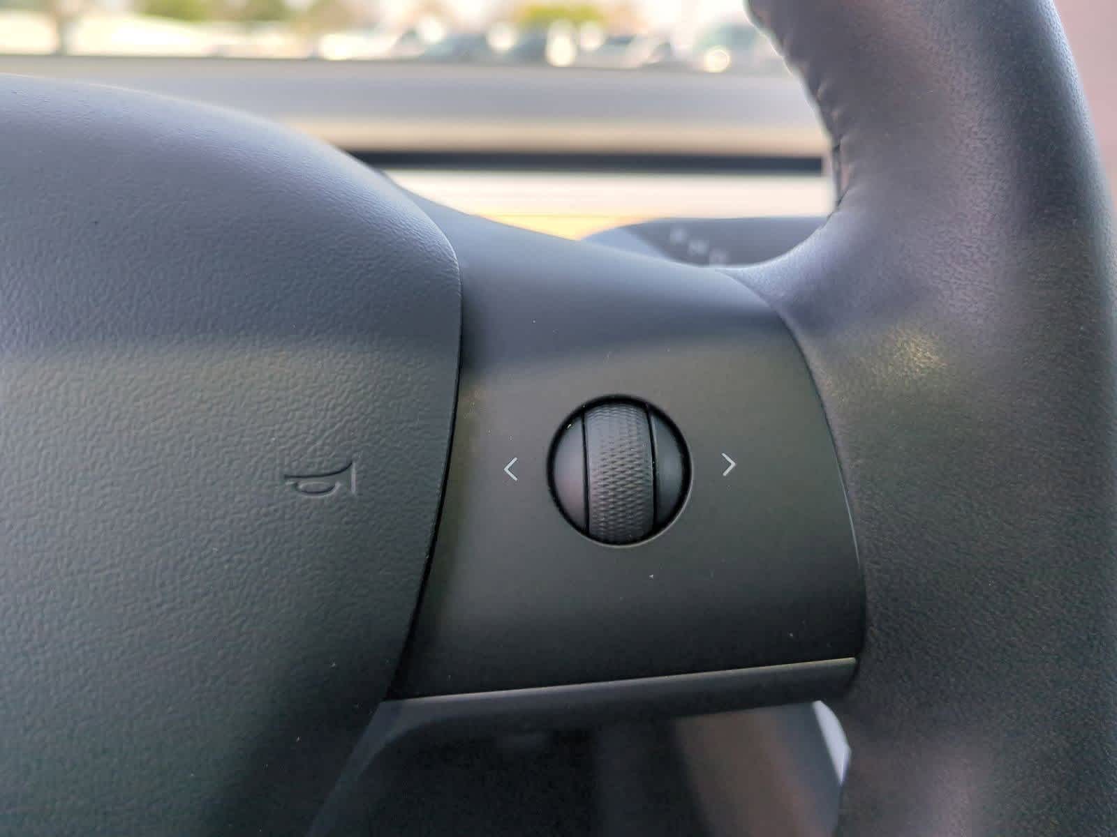 Thumbnail: 2020 Tesla Model 3 - 20