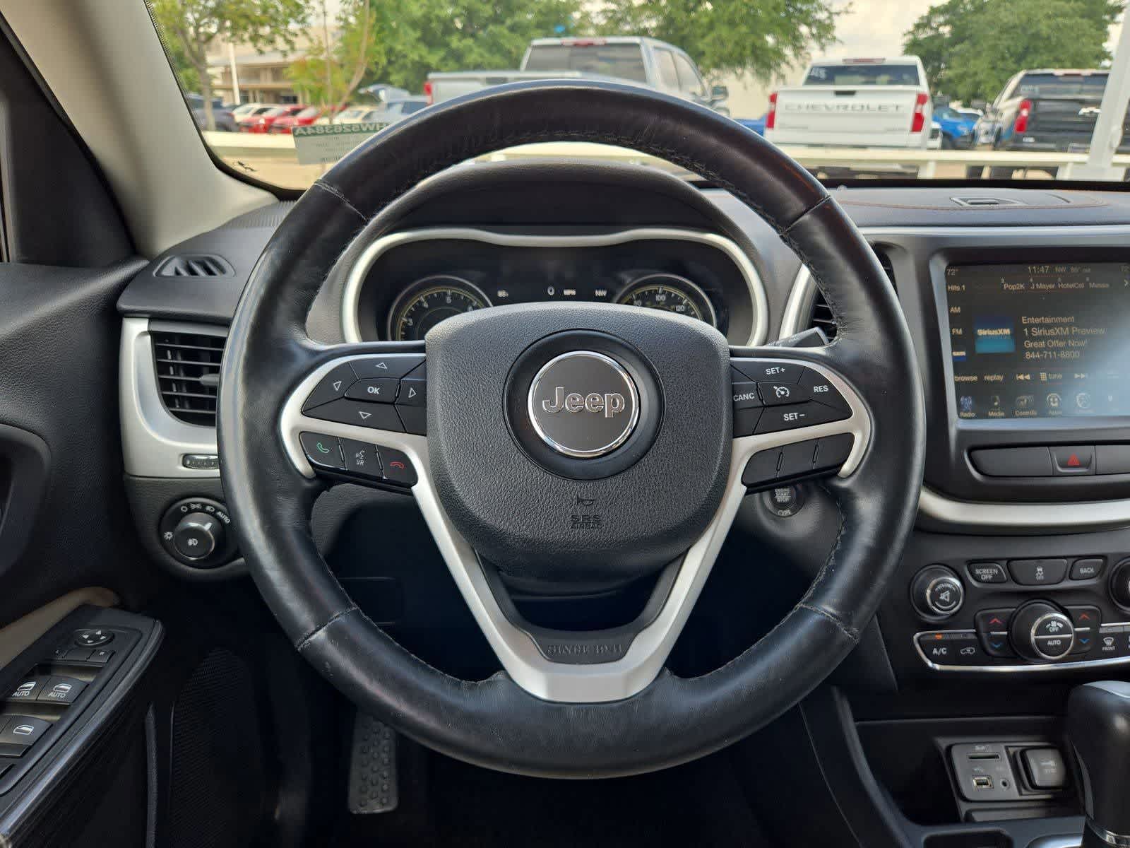 Thumbnail: 2017 Jeep Cherokee - 21